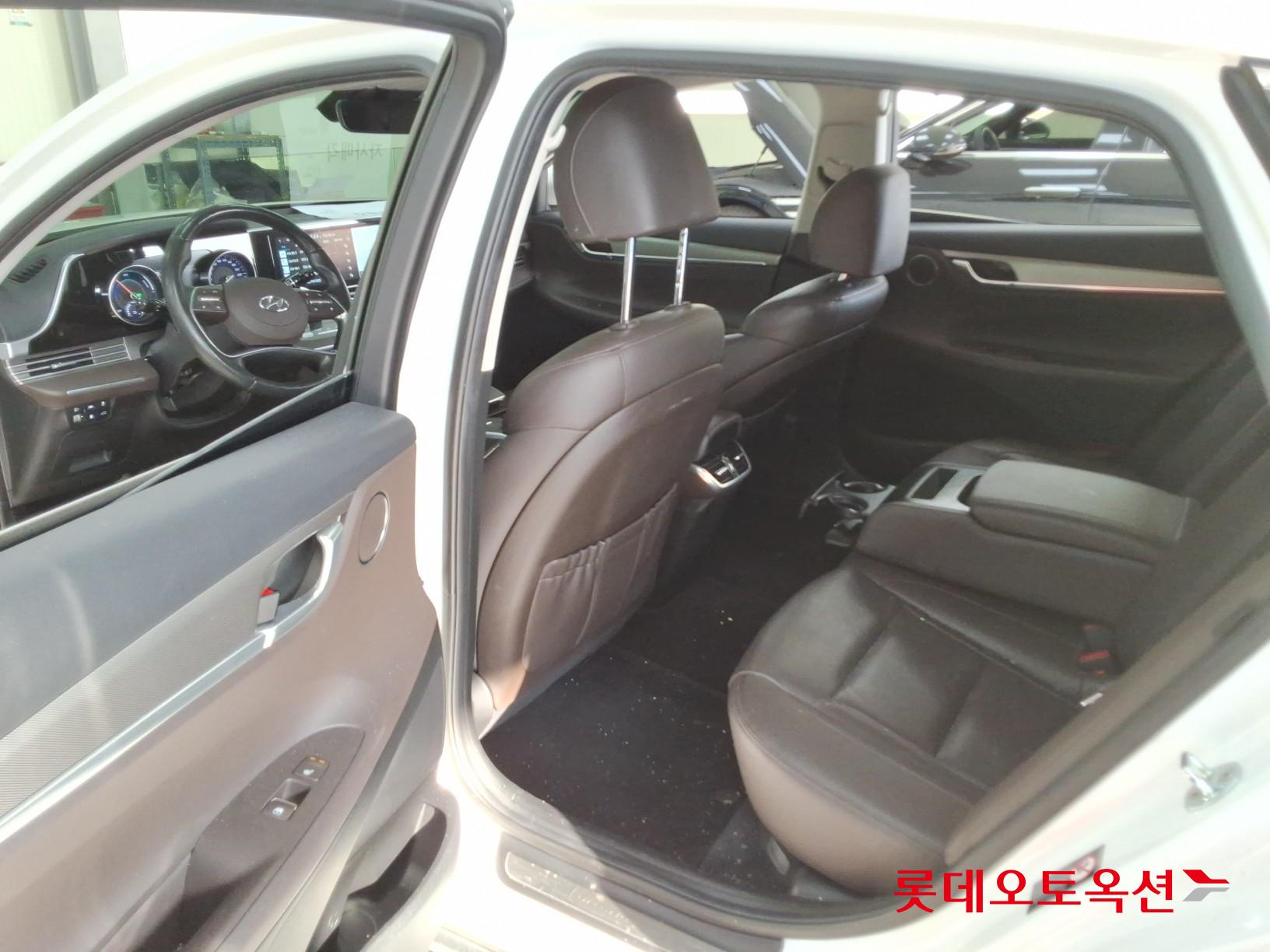 Hyundai Grandeur Hybrid id 3436615 из Кореи 35