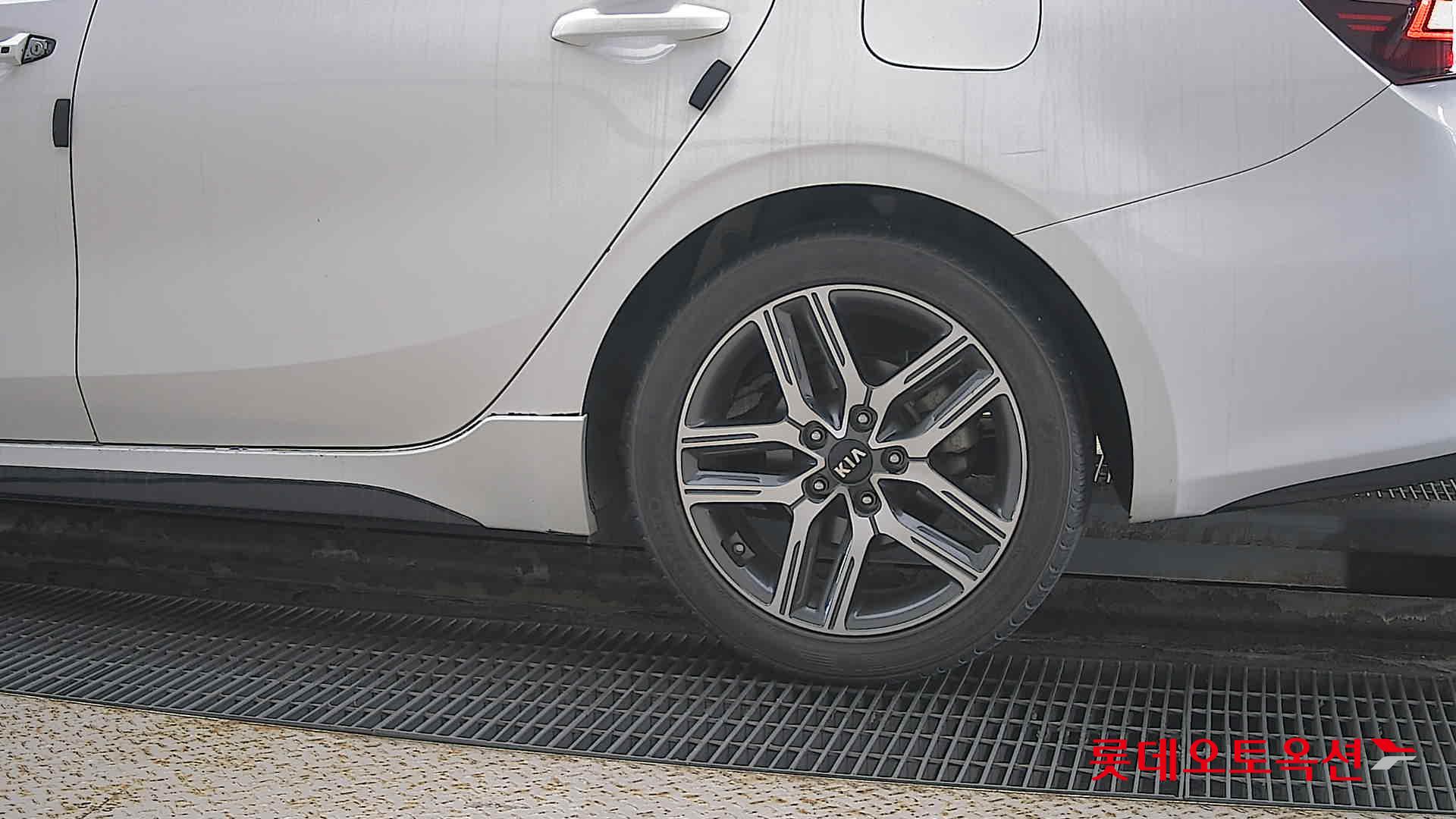 Kia K3 id 3476482 из Кореи 22