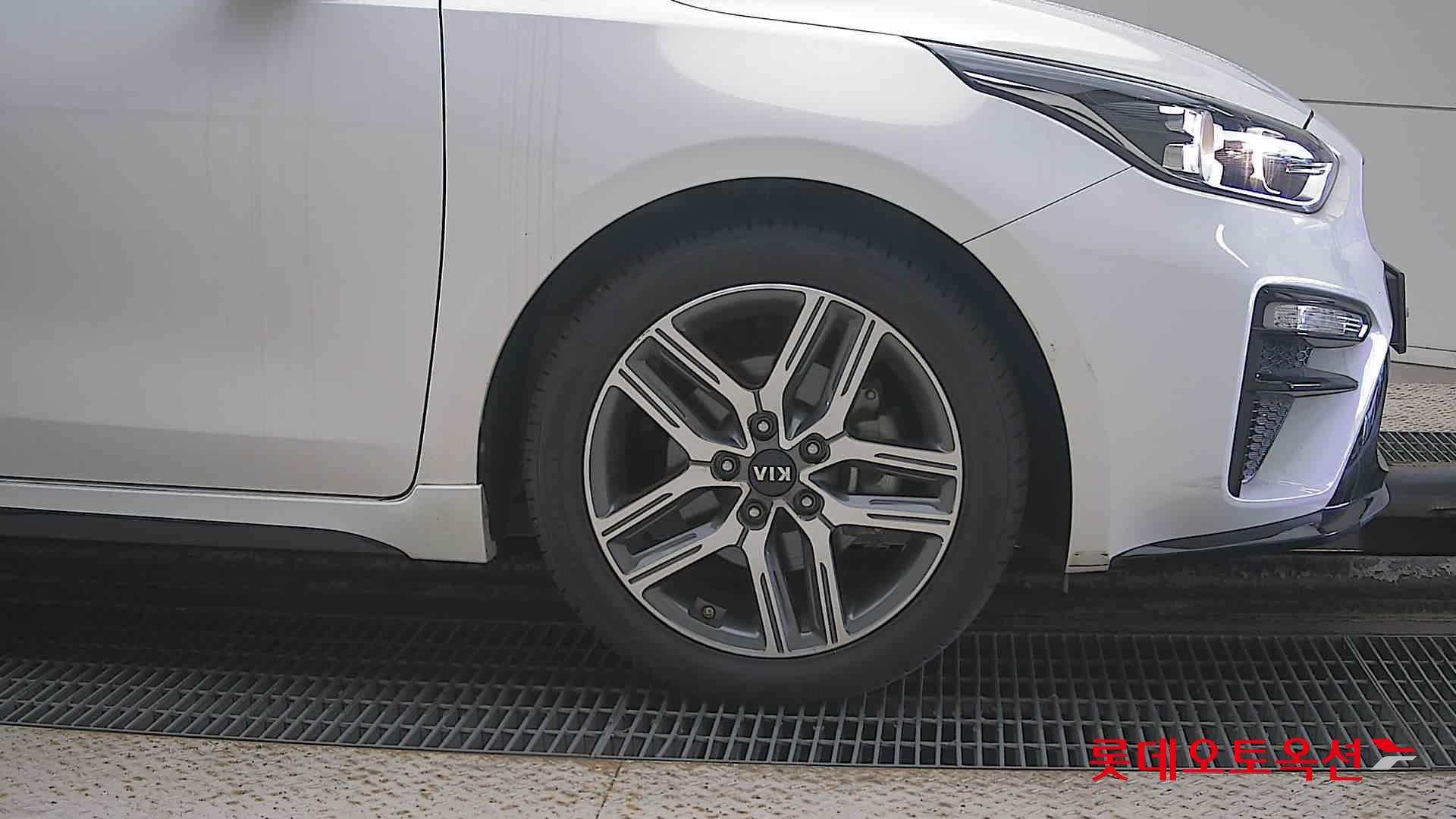 Kia K3 id 3476482 из Кореи 23