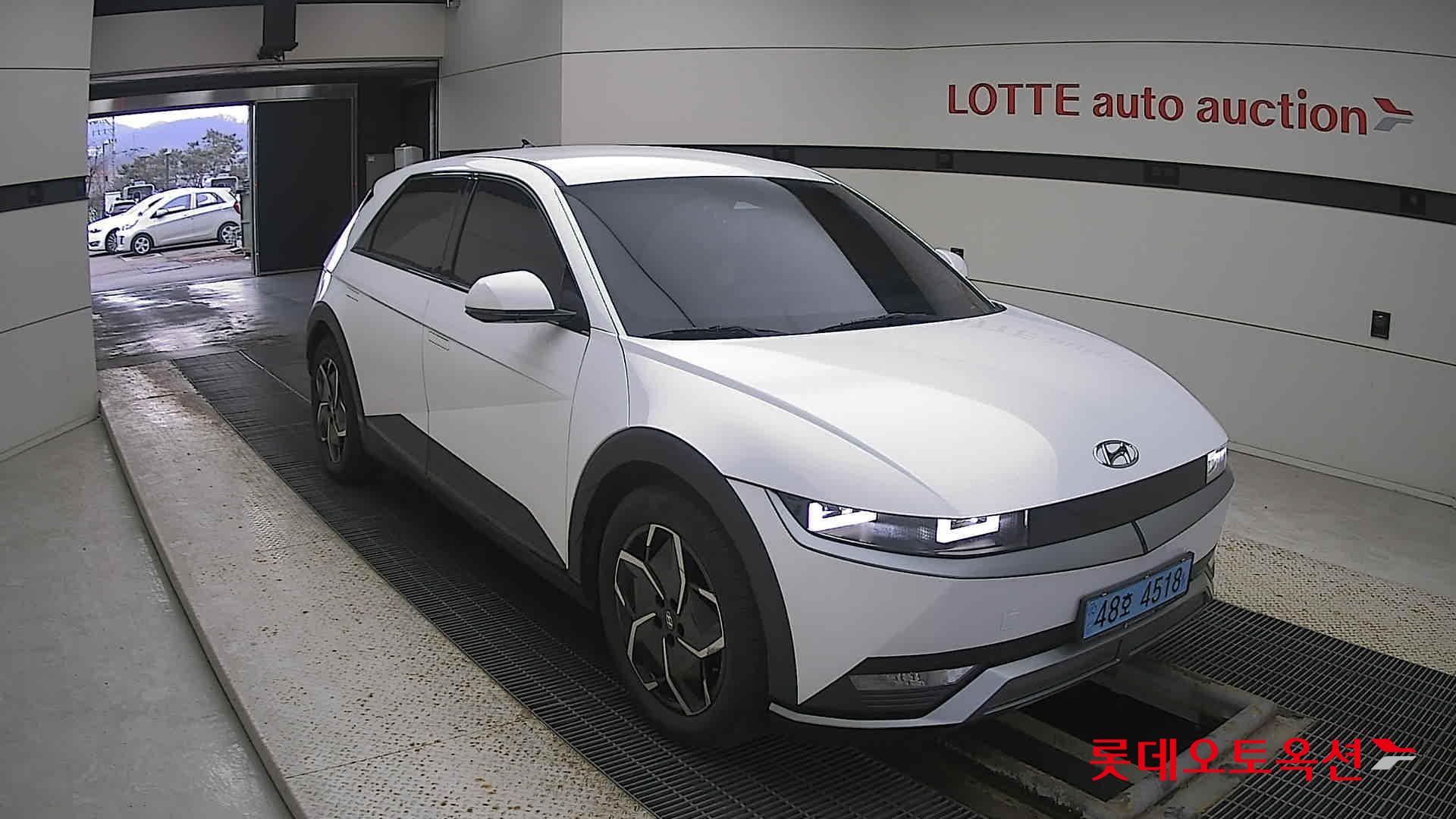 Hyundai IONIQ 5 2022 Atlas White из Кореи, фото 2