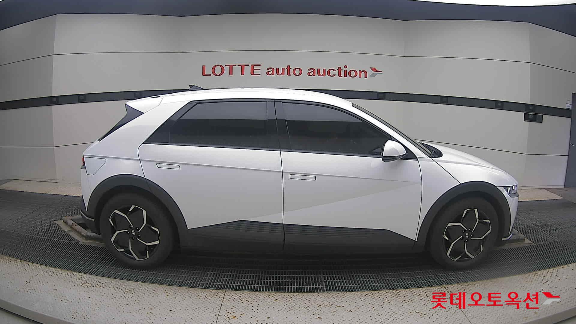 Hyundai IONIQ 5 2022 Atlas White из Кореи, фото 3