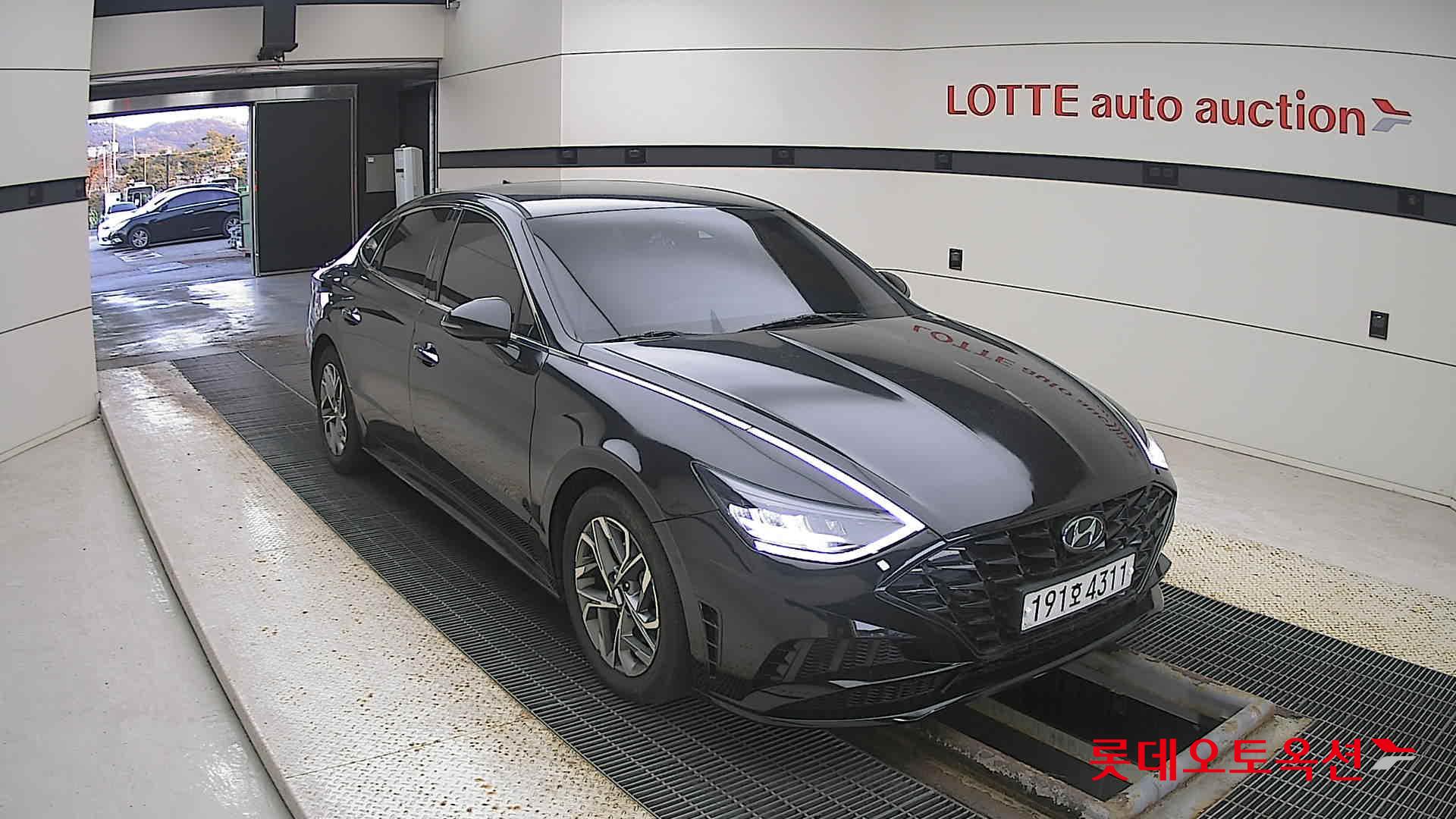 Hyundai Sonata 2022 Midnight Black Pearl из Кореи, фото 2