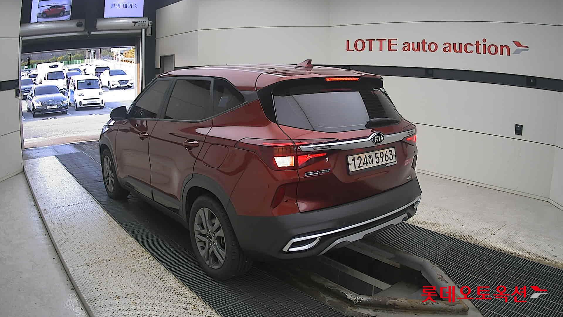 Kia Seltos 2022 Mas Orange из Кореи, фото 6