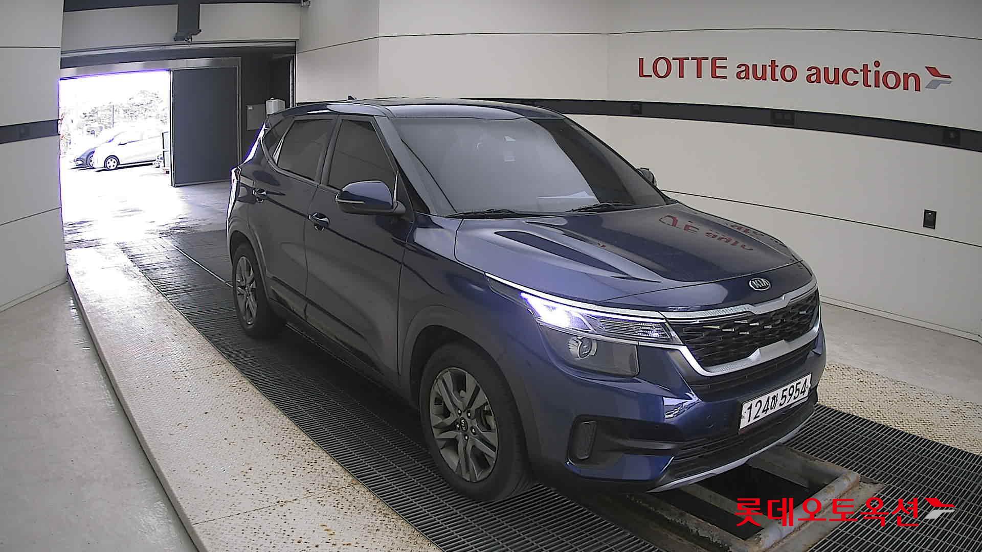 Kia Seltos 2022 Dark Ocean Blue из Кореи, фото 2