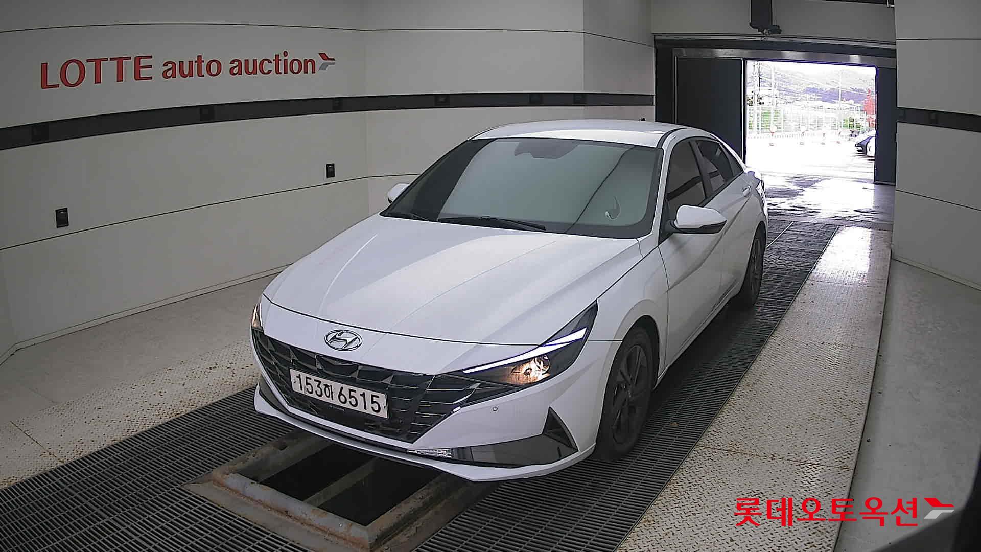 Hyundai Avante Hybrid 2021 Polar White из Кореи