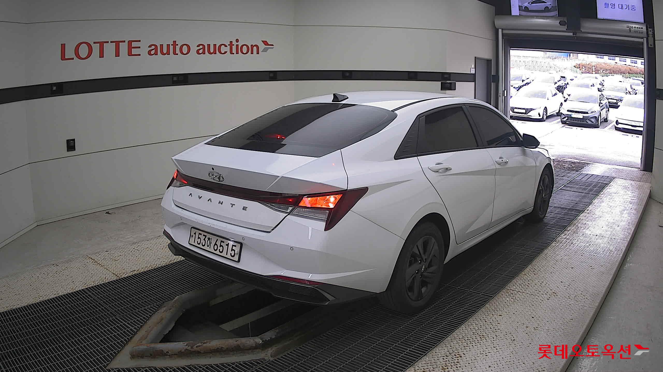 Hyundai Avante Hybrid 2021 Polar White из Кореи, фото 4