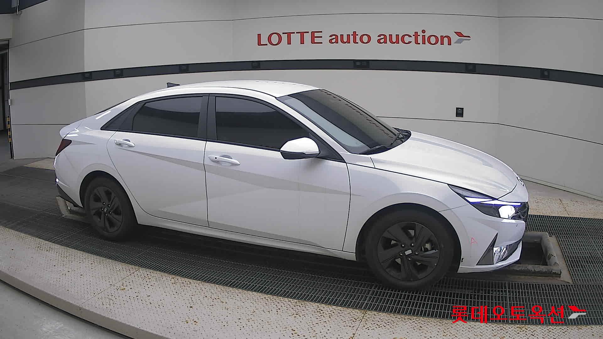 Hyundai Avante Hybrid id 3436587 из Кореи 17