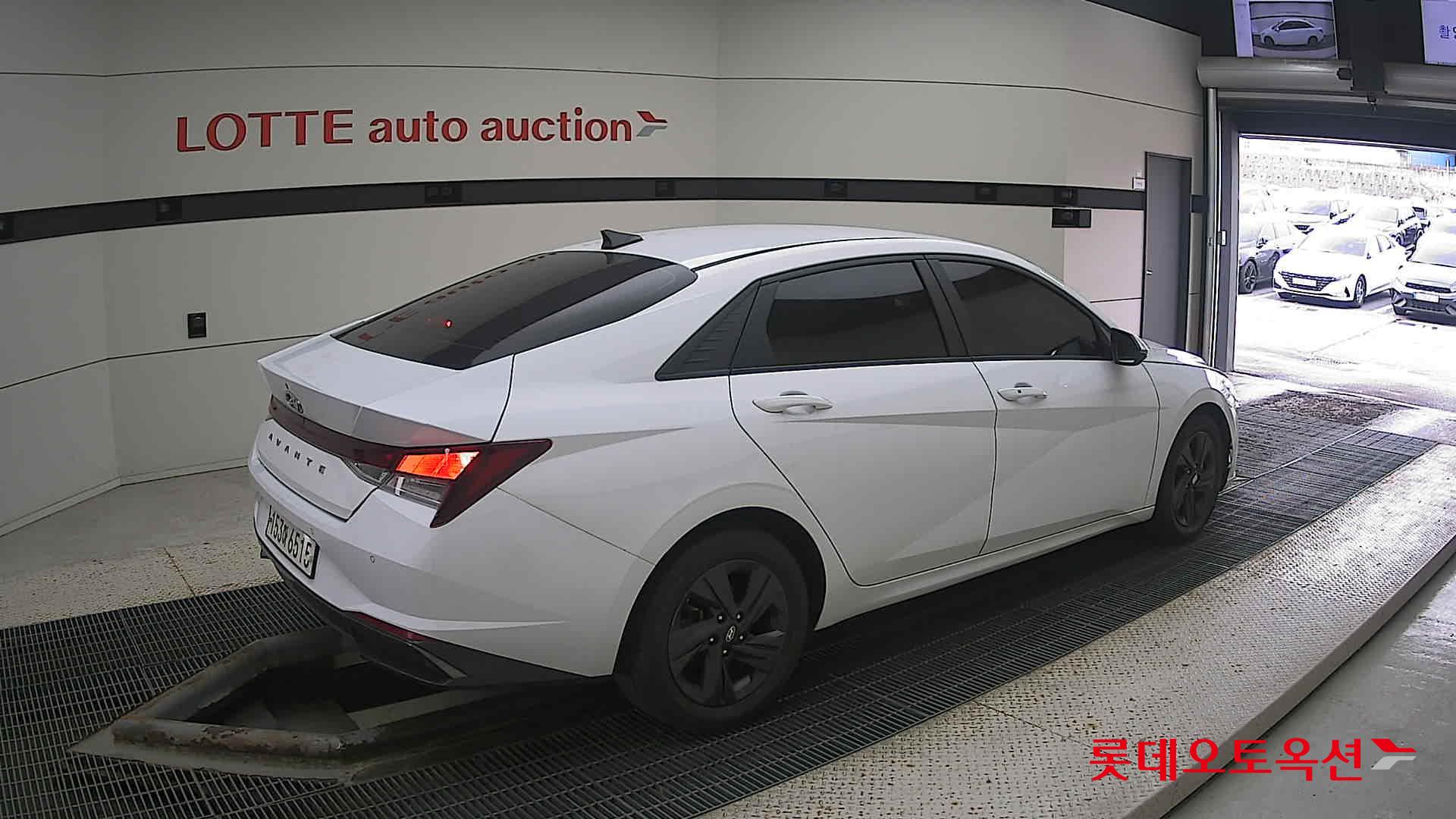 Hyundai Avante Hybrid id 3436587 из Кореи 19