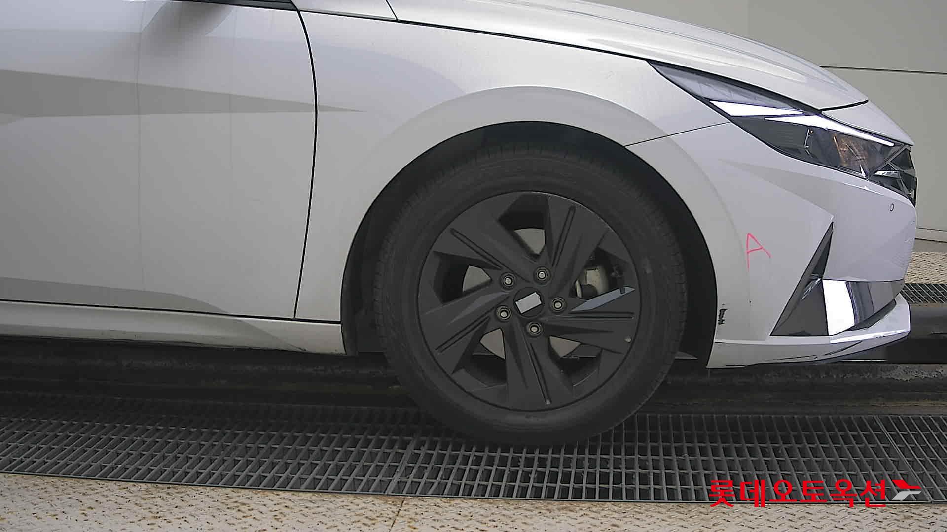 Hyundai Avante Hybrid id 3436587 из Кореи 23