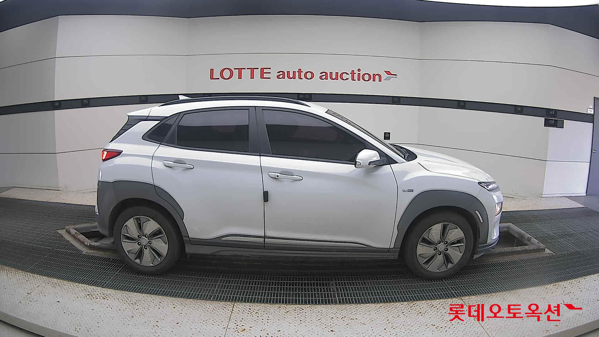 Hyundai KONA Electric 2020 Chokwhite из Кореи, фото 3