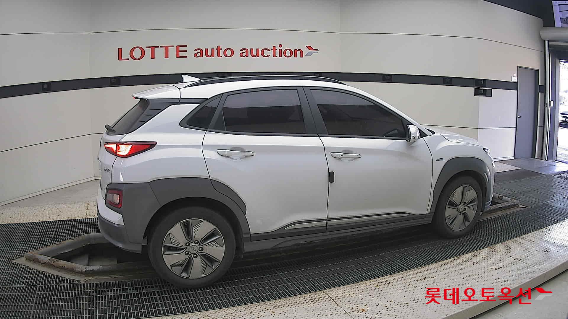 Hyundai KONA Electric id 3436625 из Кореи 18