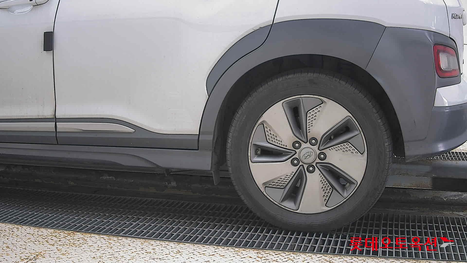 Hyundai KONA Electric id 3436625 из Кореи 22