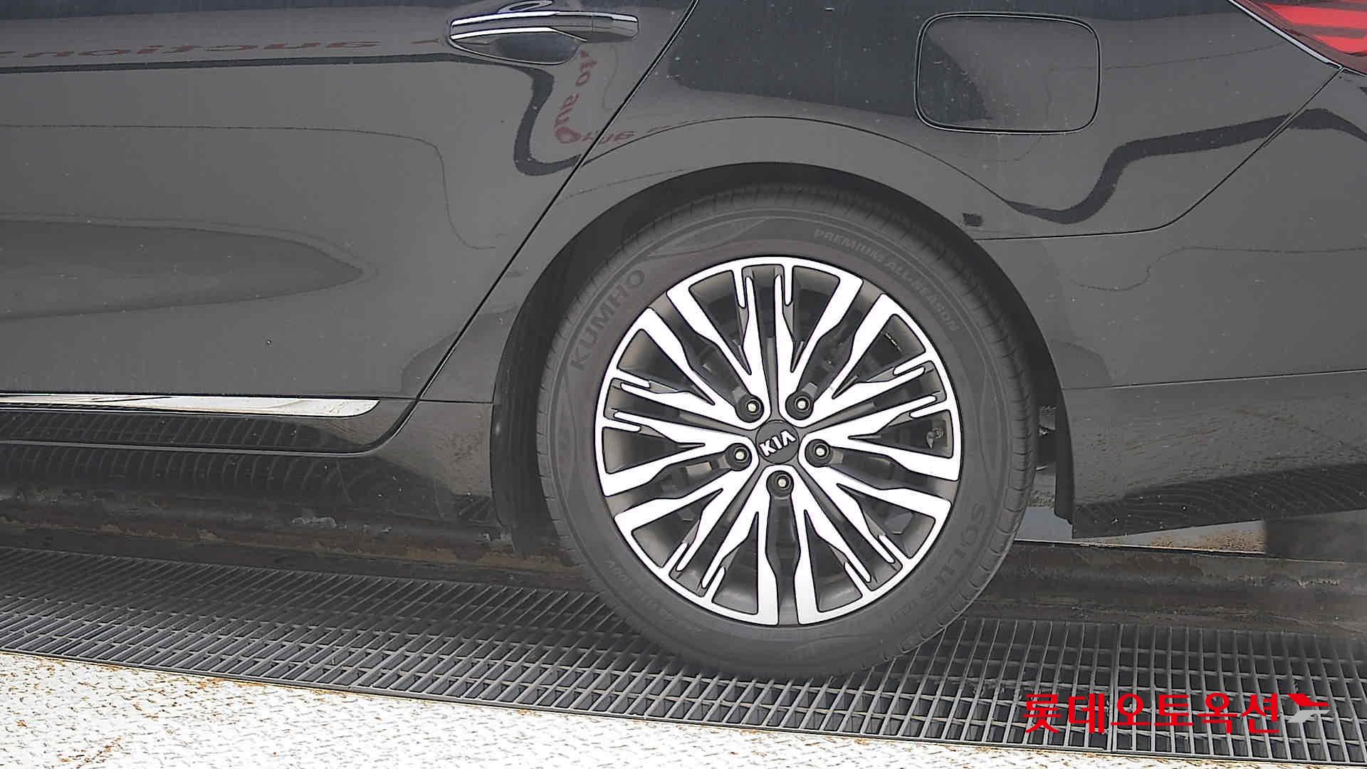 Kia K7 id 3466795 из Кореи 22