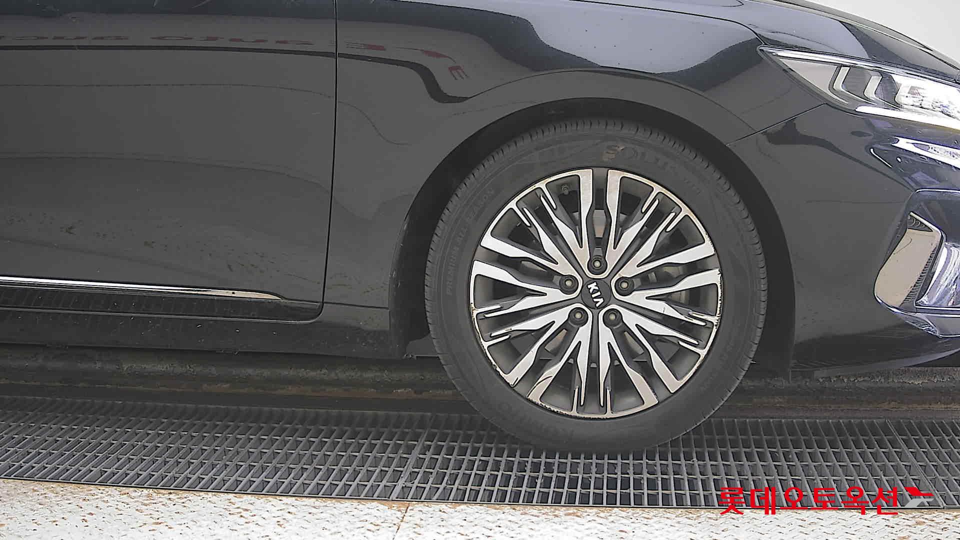 Kia K7 id 3466795 из Кореи 23