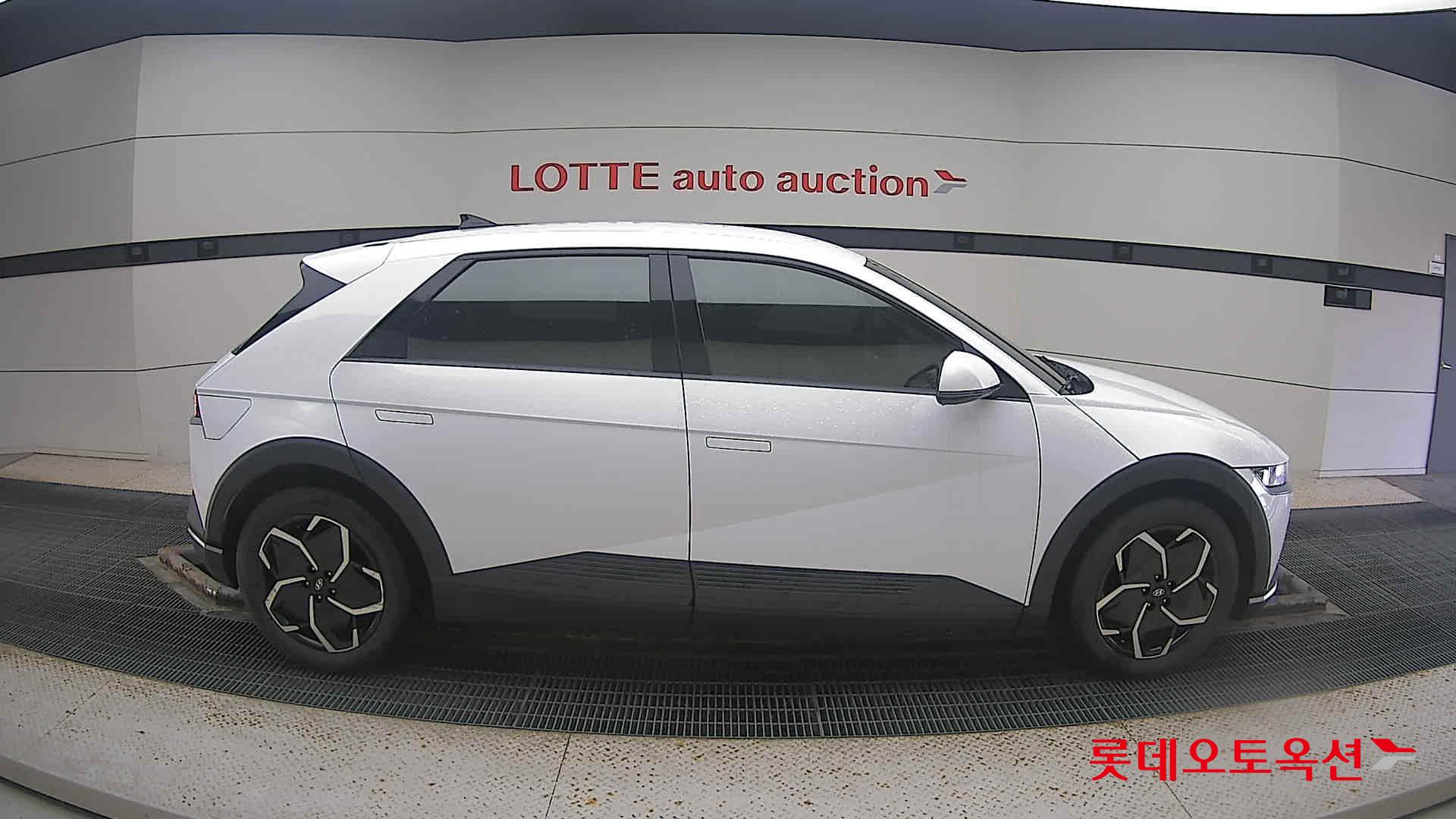 Hyundai IONIQ 5 2022 Atlas White из Кореи, фото 3