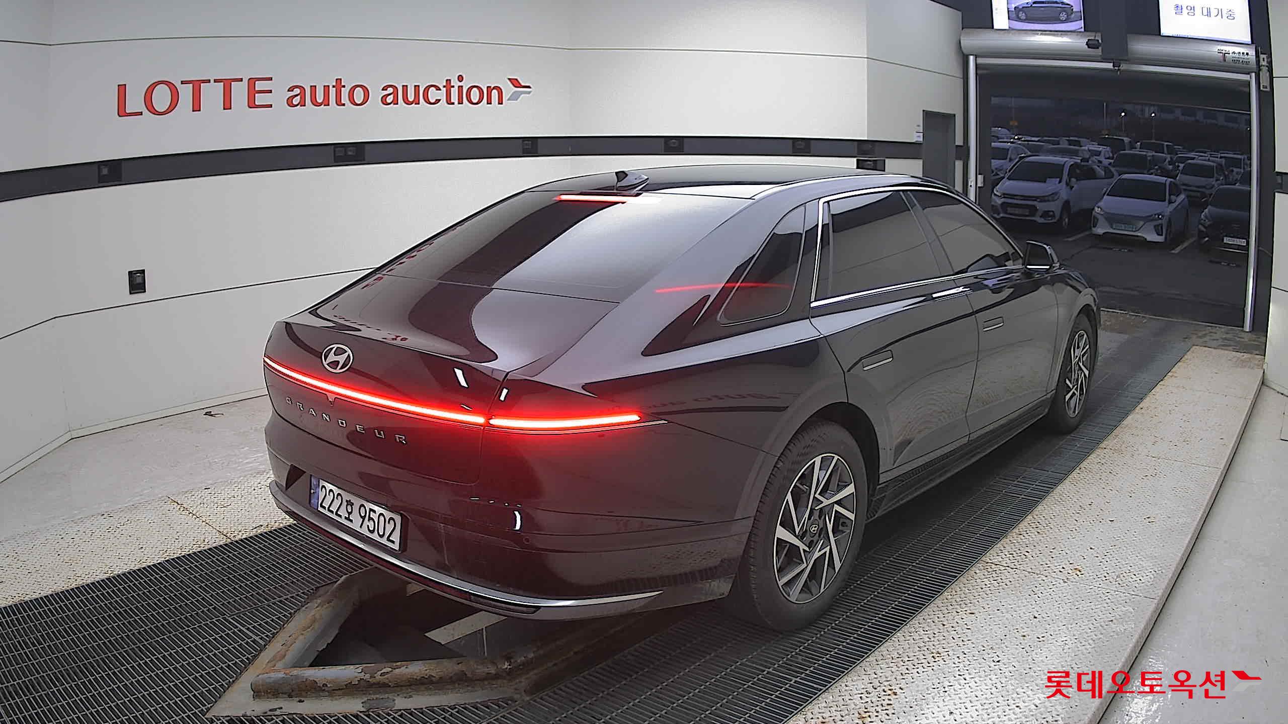 Hyundai Grandeur Hybrid 2024 Abyss Black Pearl из Кореи, фото 4