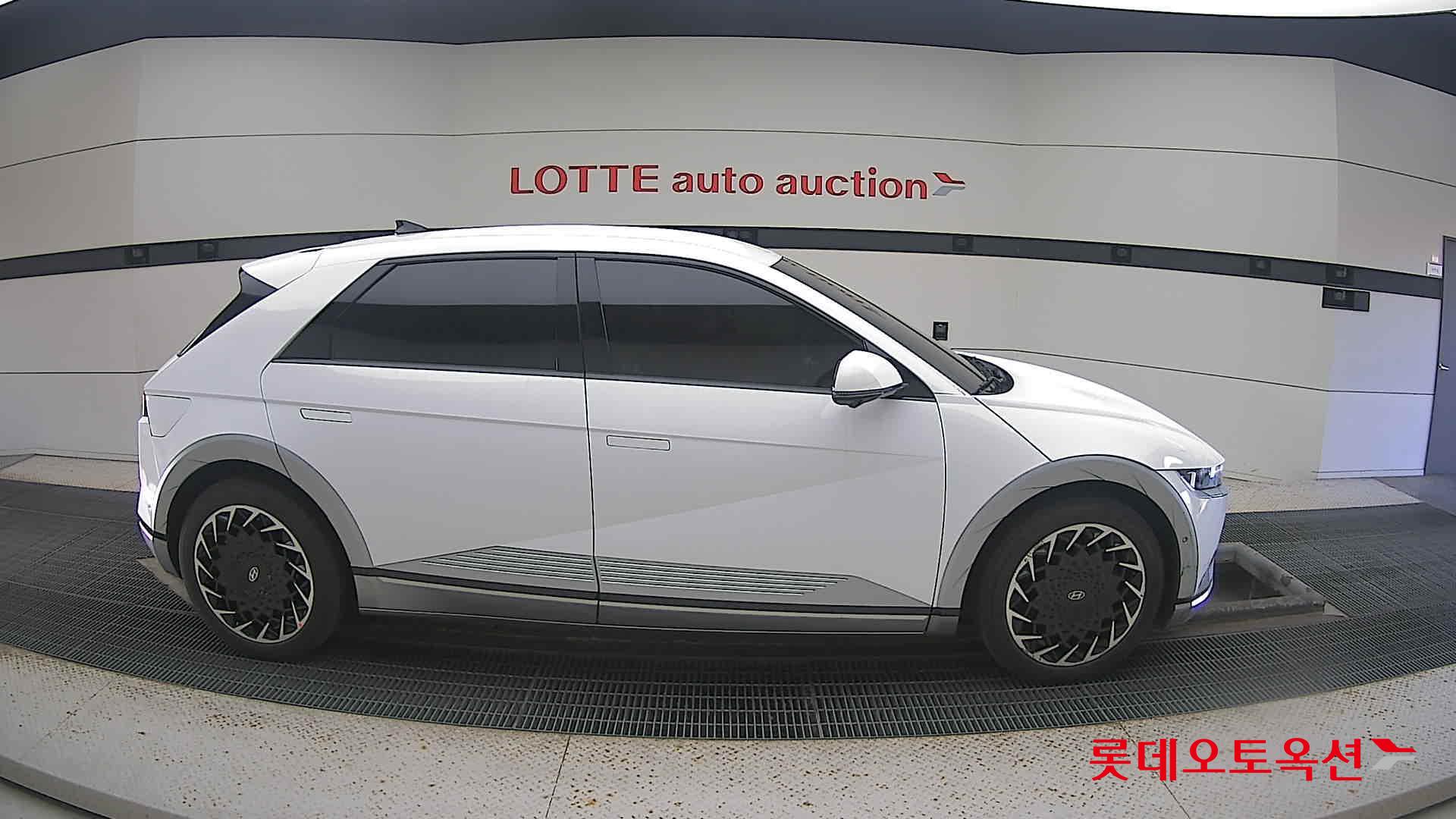 Hyundai IONIQ 5 2022 Atlas White из Кореи, фото 3