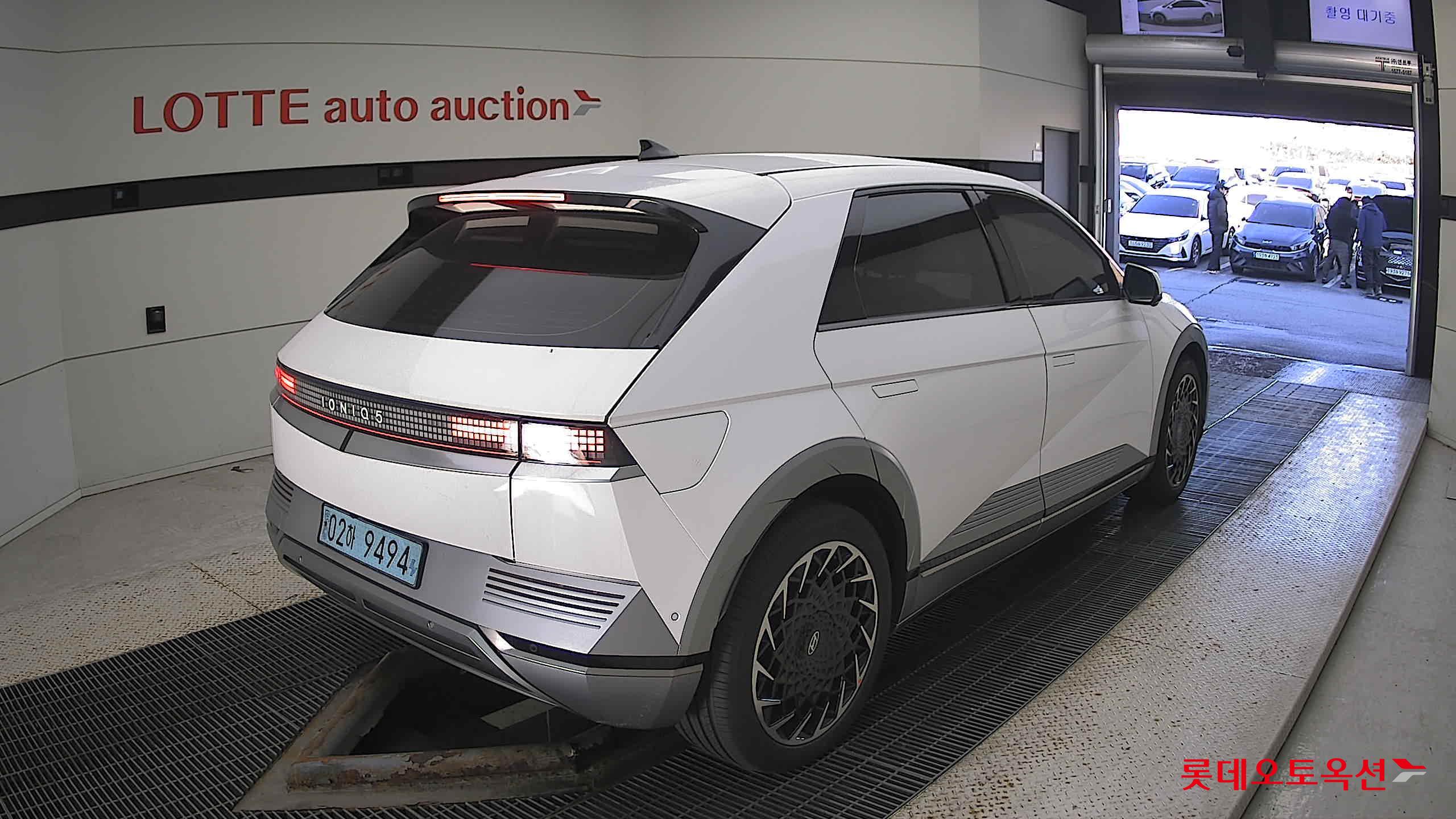 Hyundai IONIQ 5 2022 Atlas White из Кореи, фото 4