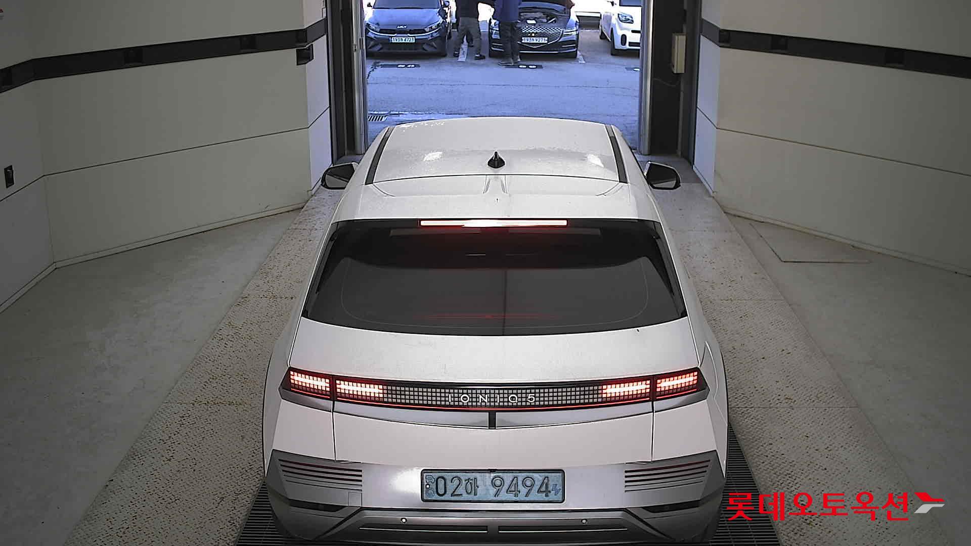 Hyundai IONIQ 5 2022 Atlas White из Кореи, фото 5