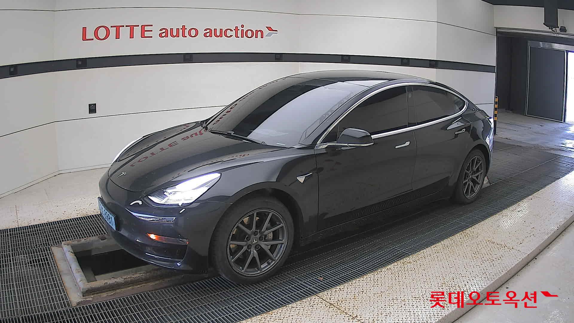 Tesla Model 3 Standard Range Plus RWD id 3446789 из Кореи 13