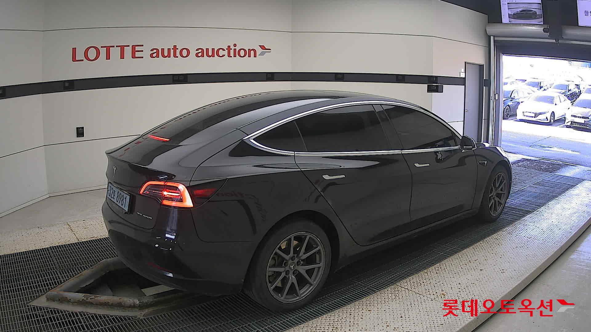 Tesla Model 3 Standard Range Plus RWD id 3446789 из Кореи 19