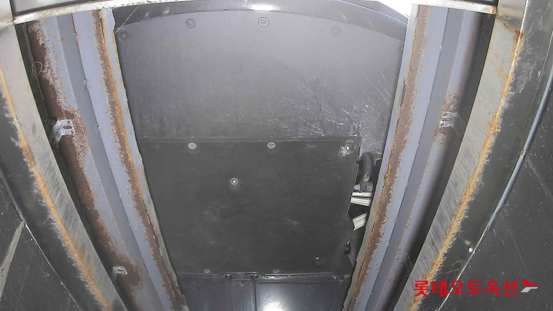 Tesla Model 3 Standard Range Plus RWD id 3446789 из Кореи 26