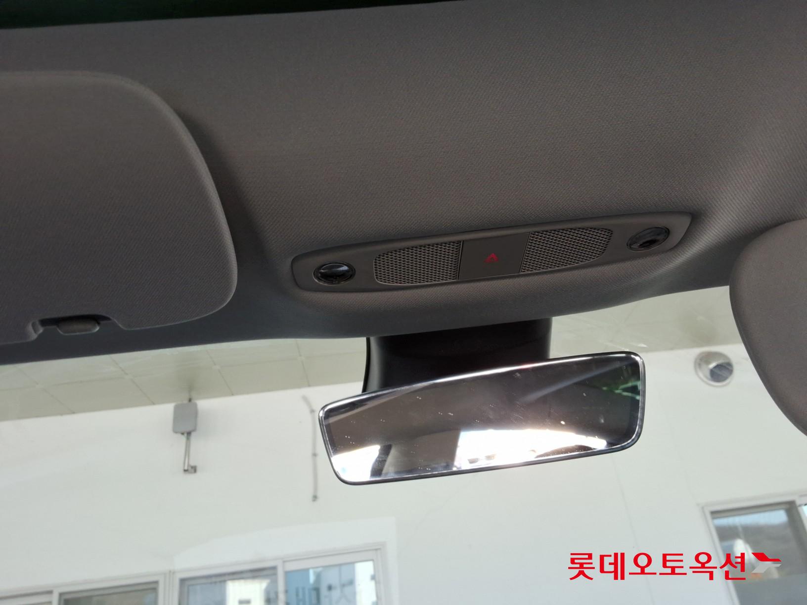 Tesla Model 3 Standard Range Plus RWD id 3446789 из Кореи 33