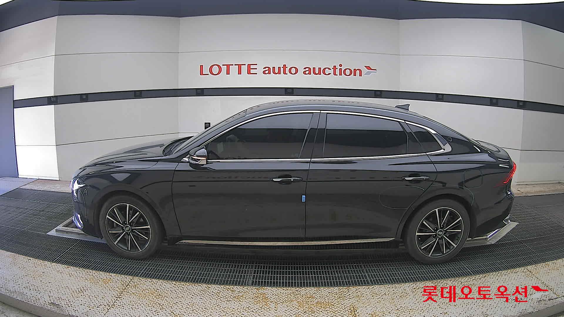 2022 - hyundai grandeur