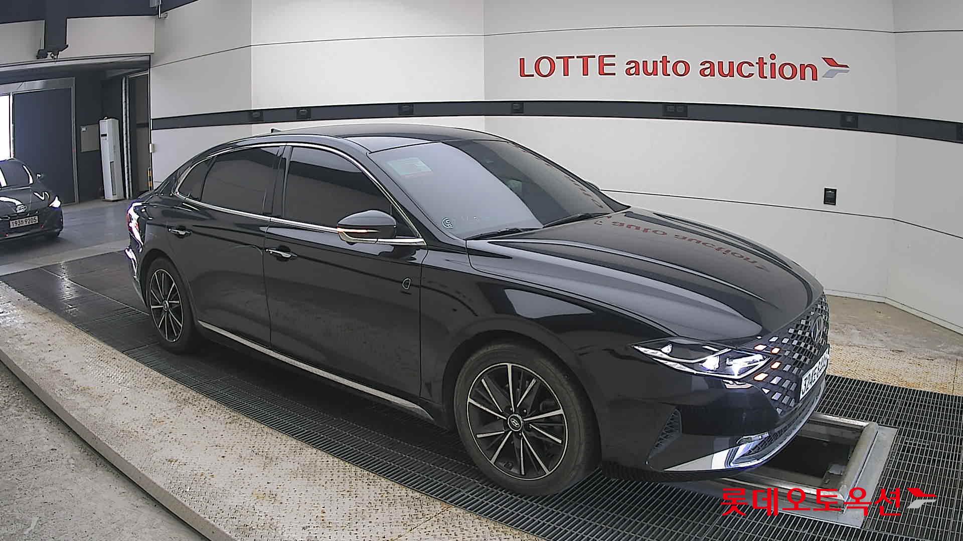 2022 - hyundai grandeur