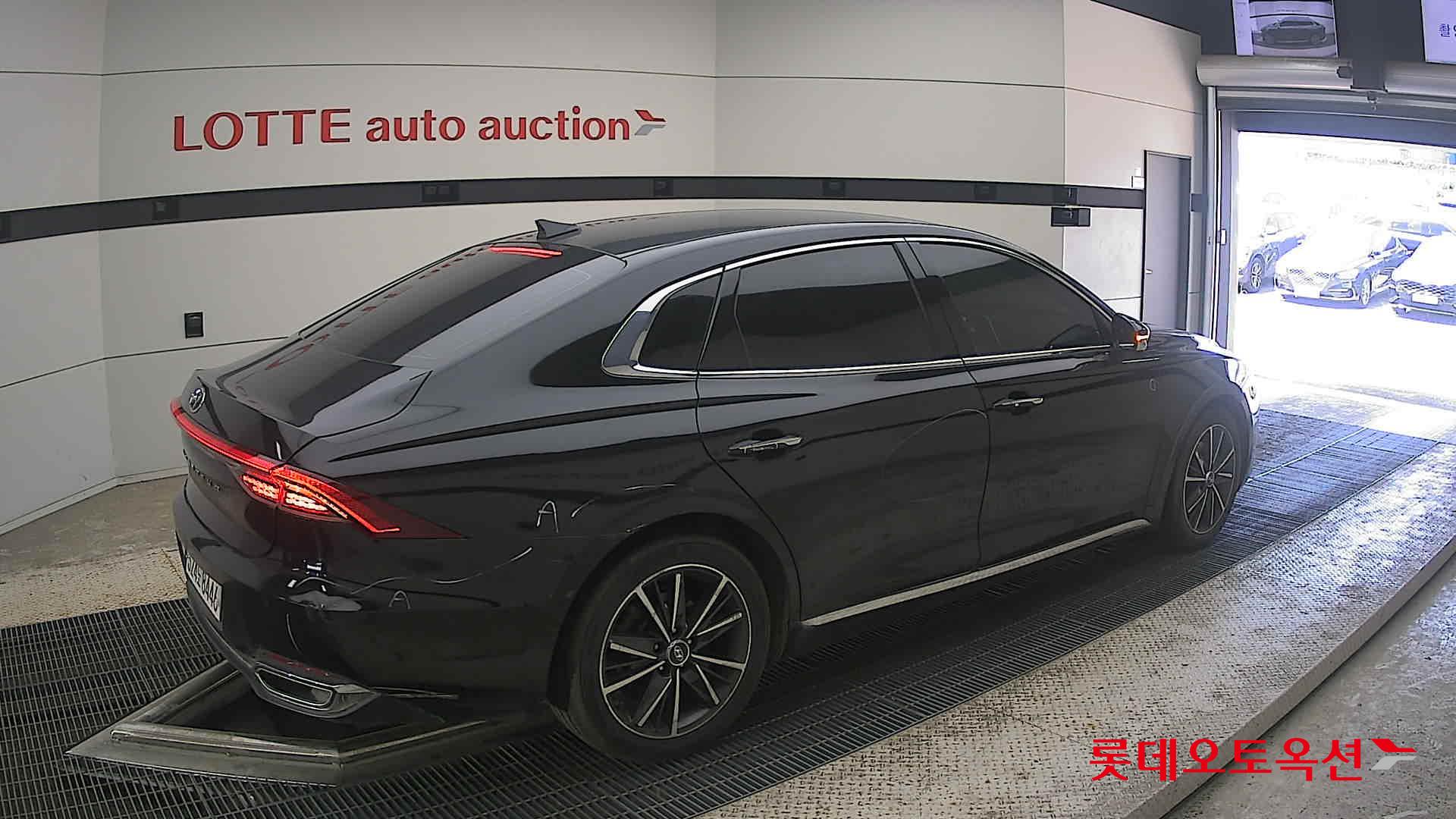 2022 - hyundai grandeur