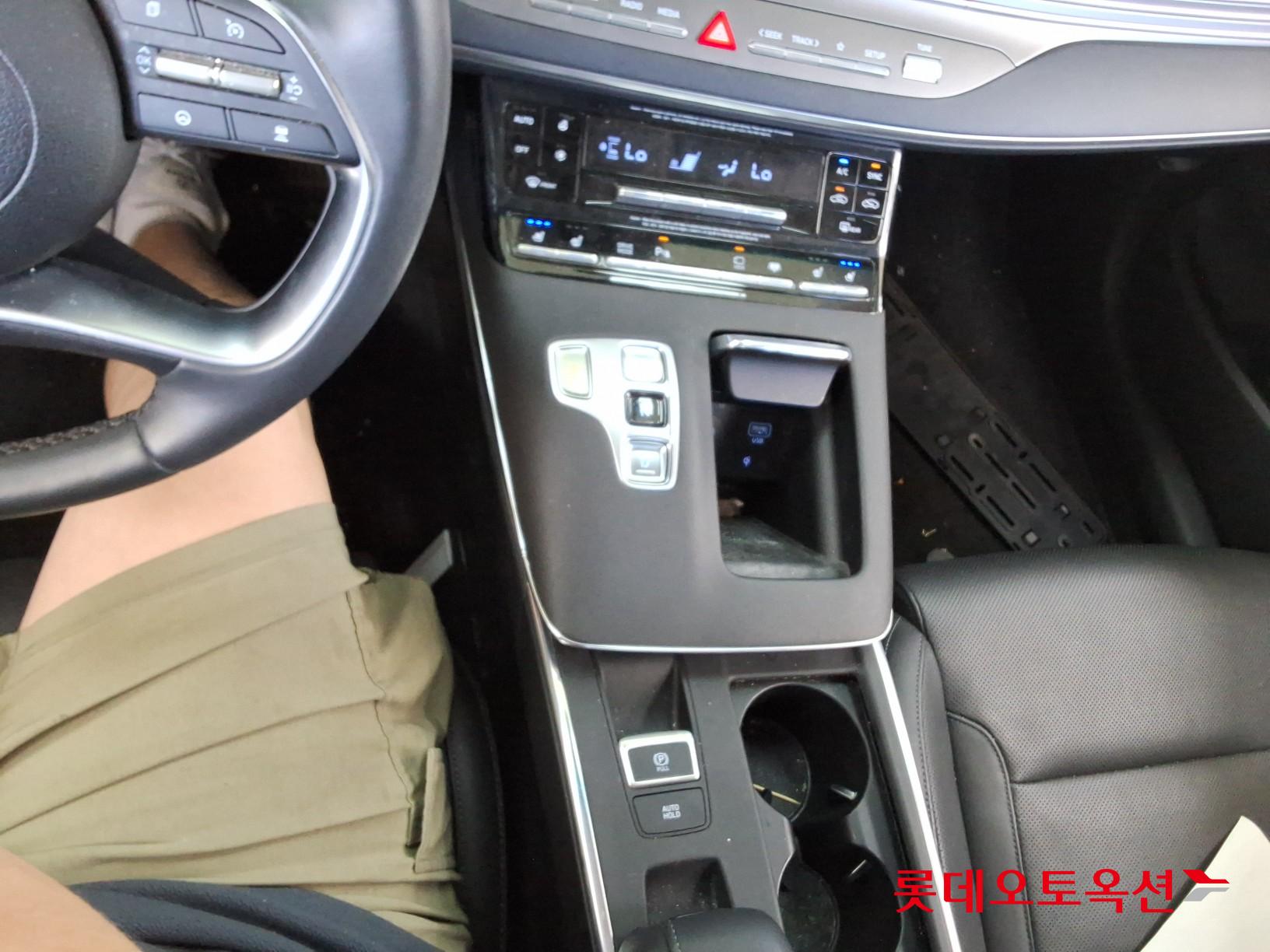 2022 - hyundai grandeur