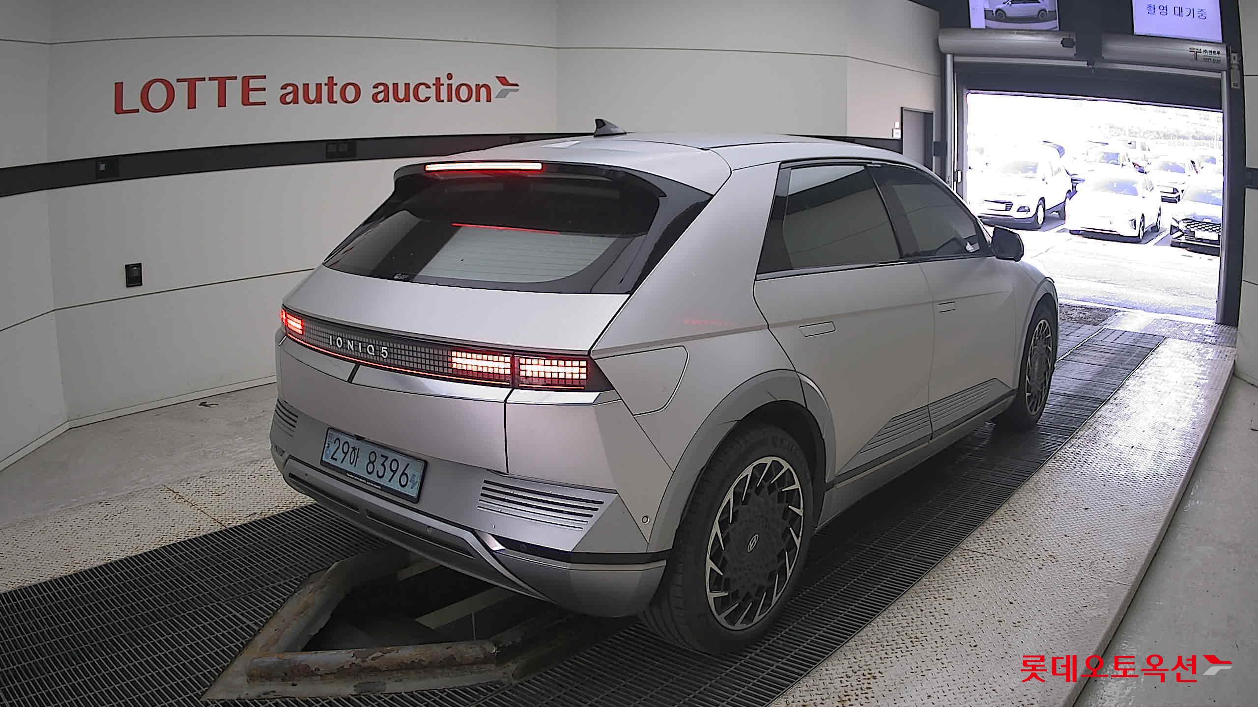 Hyundai IONIQ 5 2022 Gravity Gold Mat из Кореи, фото 4