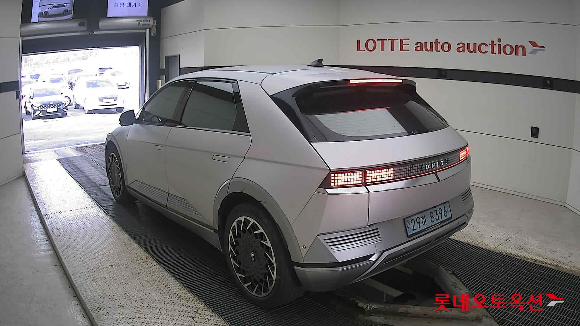 Hyundai IONIQ 5 2022 Gravity Gold Mat из Кореи, фото 6