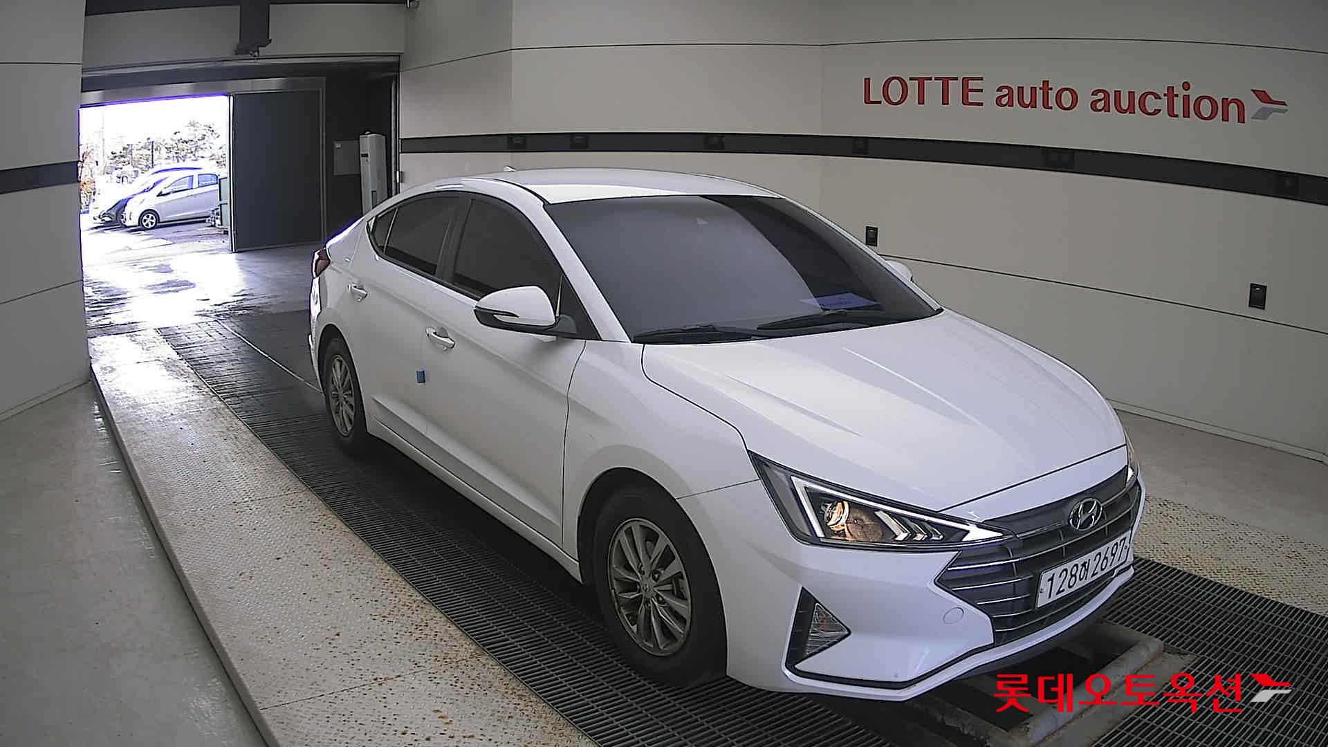 Hyundai Avante 2020 Polar White из Кореи, фото 2
