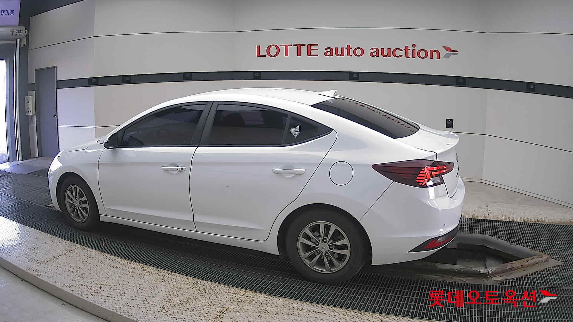 Hyundai Avante id 3436600 из Кореи 11