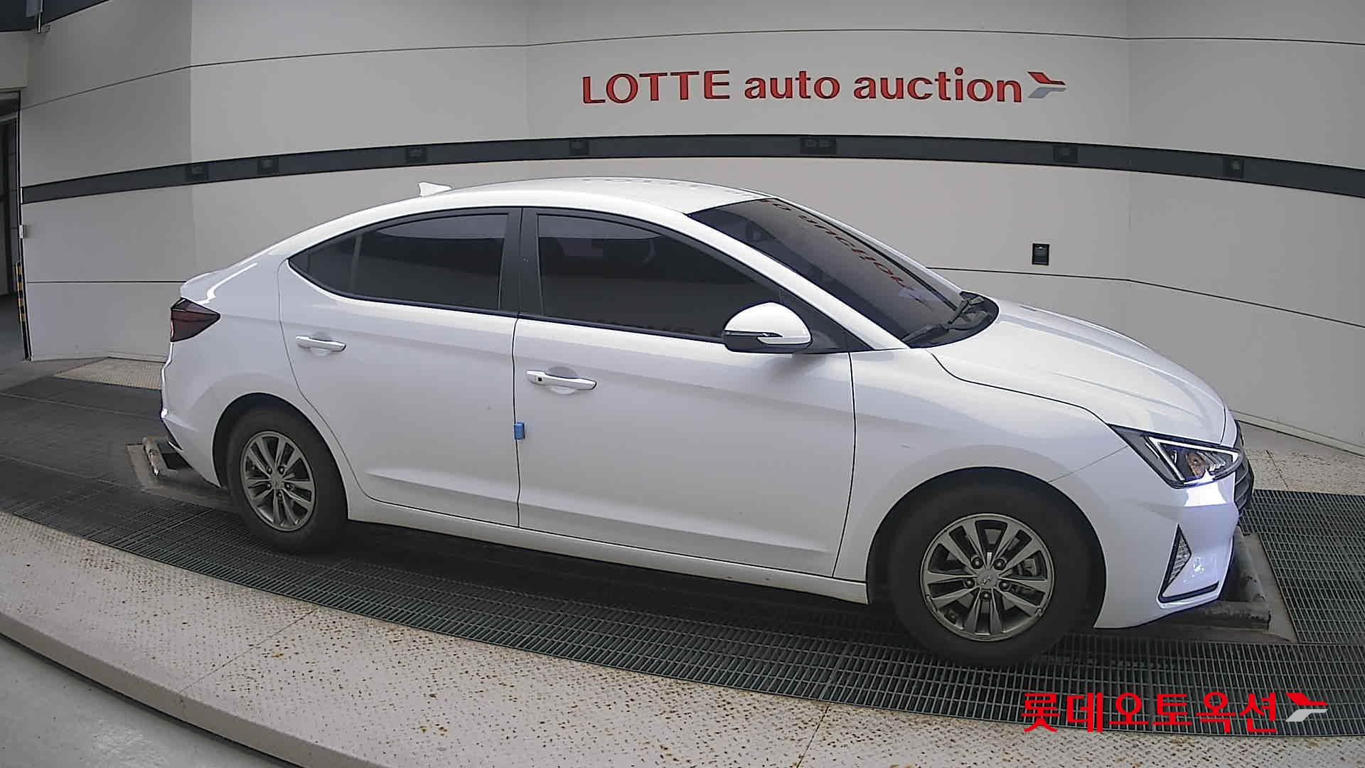 Hyundai Avante id 3436600 из Кореи 17