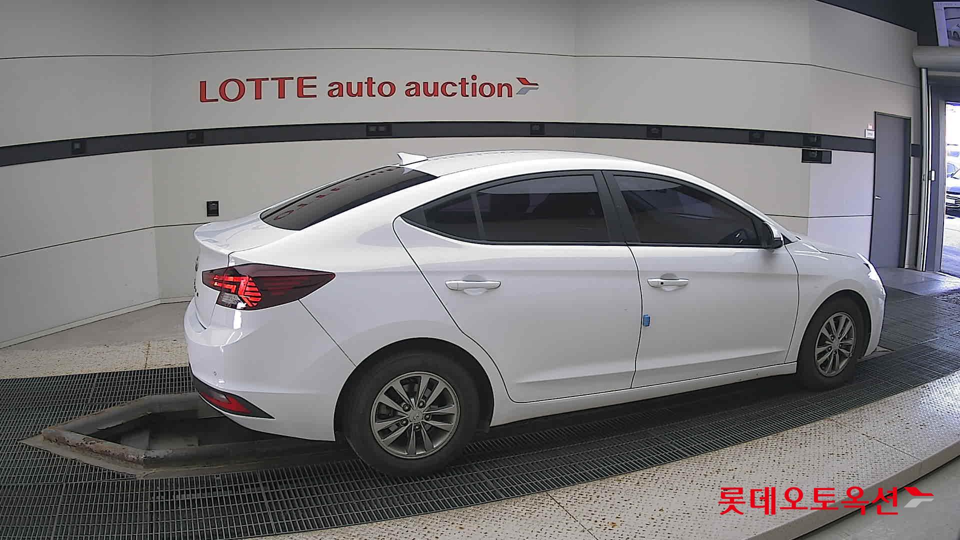 Hyundai Avante id 3436600 из Кореи 18