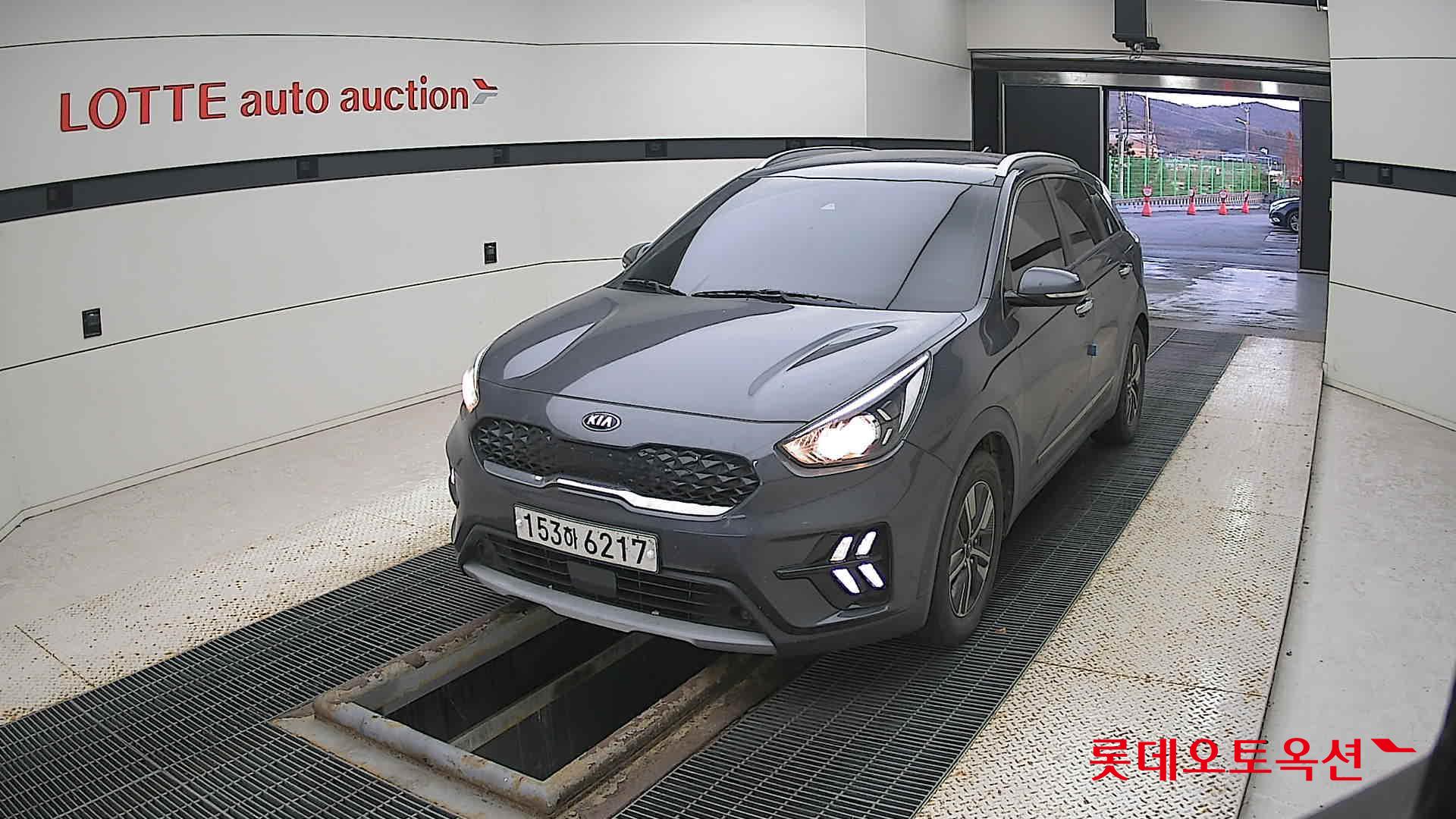 Kia Niro Hybrid 2021 Platinium Graphite из Кореи