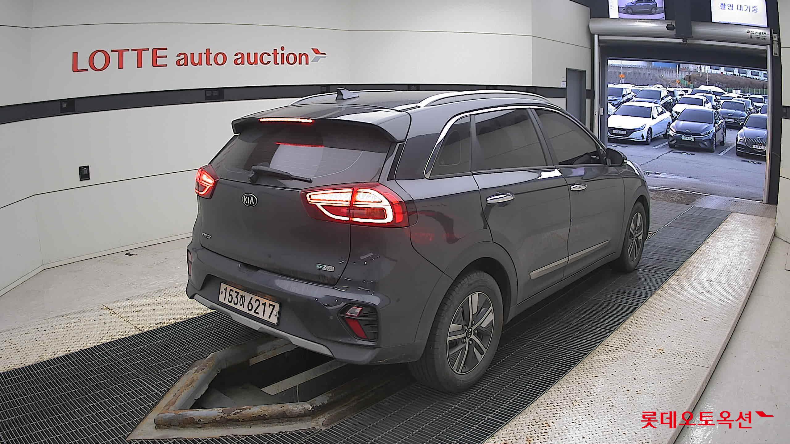 Kia Niro Hybrid 2021 Platinium Graphite из Кореи, фото 4