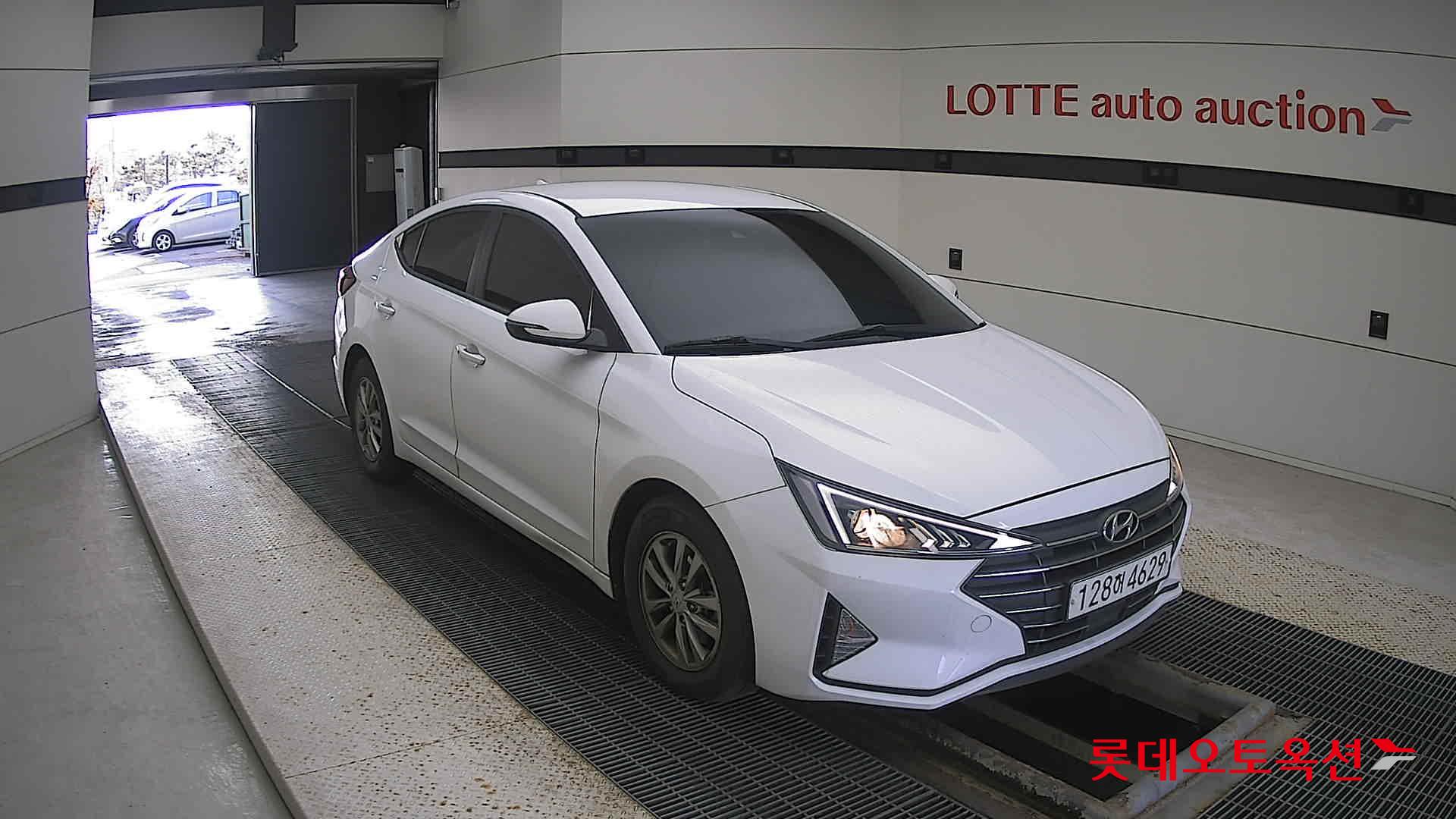 Hyundai Avante 2020 Polar White из Кореи, фото 2