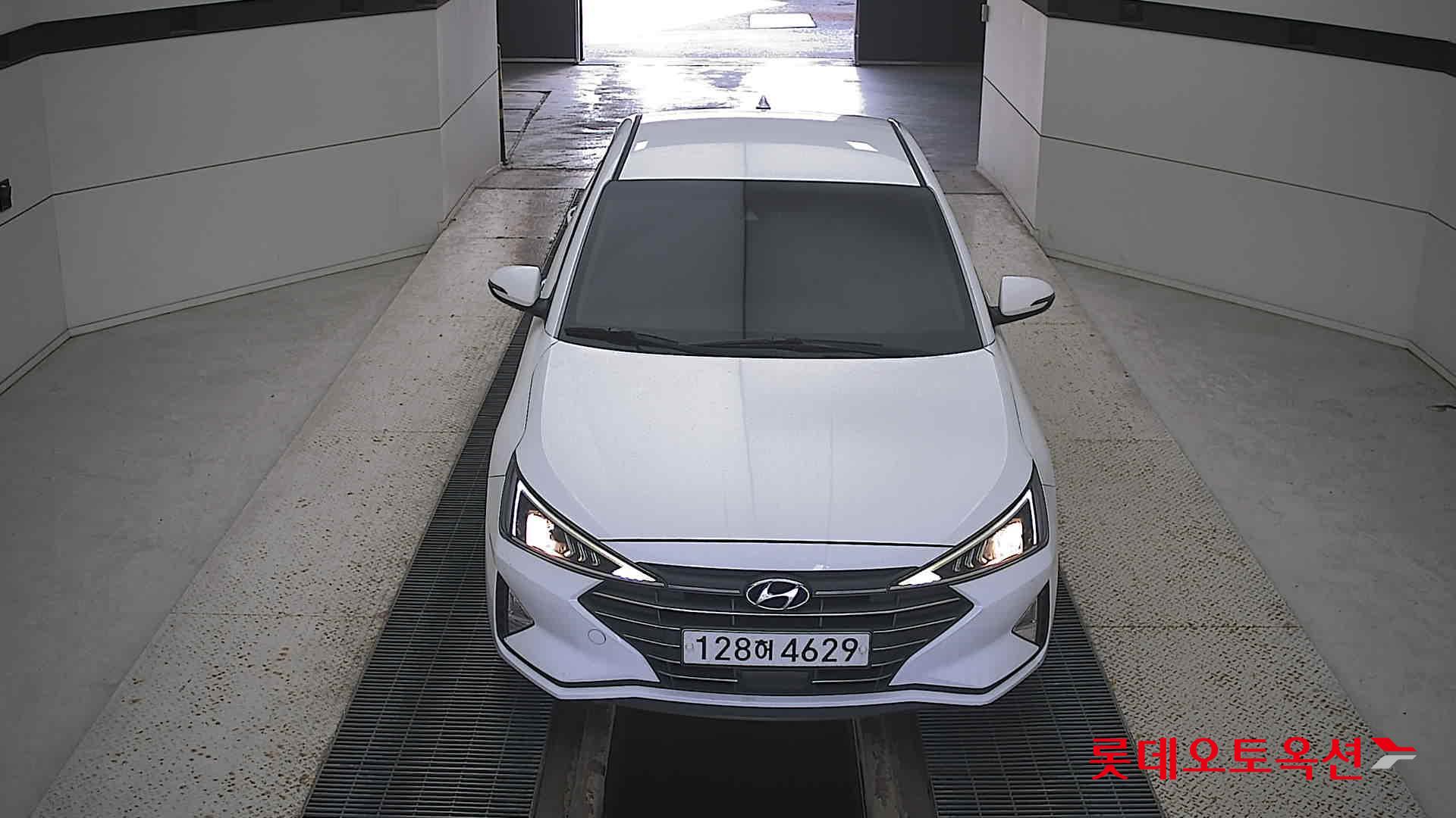 Hyundai Avante id 3436619 из Кореи 8