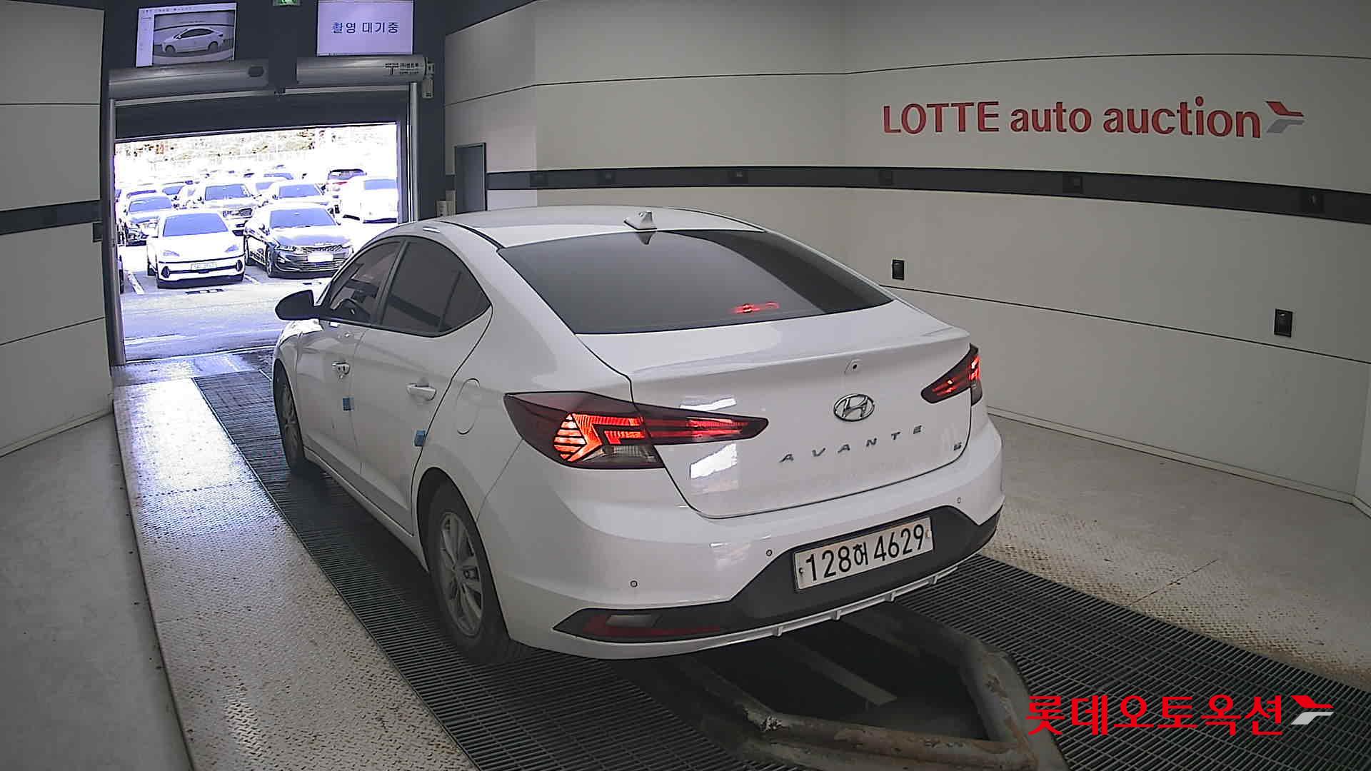 Hyundai Avante id 3436619 из Кореи 9