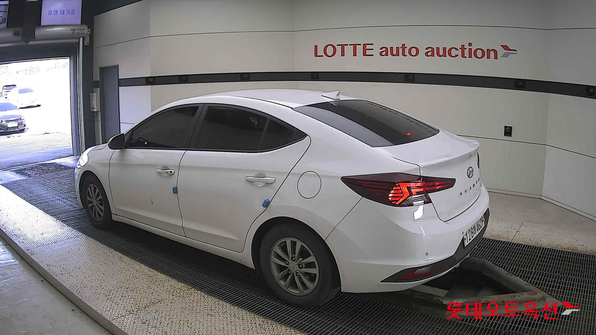 Hyundai Avante id 3436619 из Кореи 10