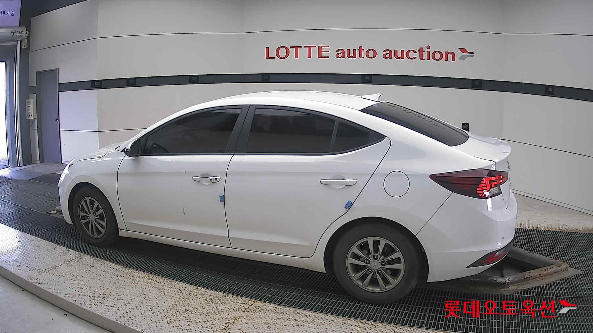 Hyundai Avante id 3436619 из Кореи 11