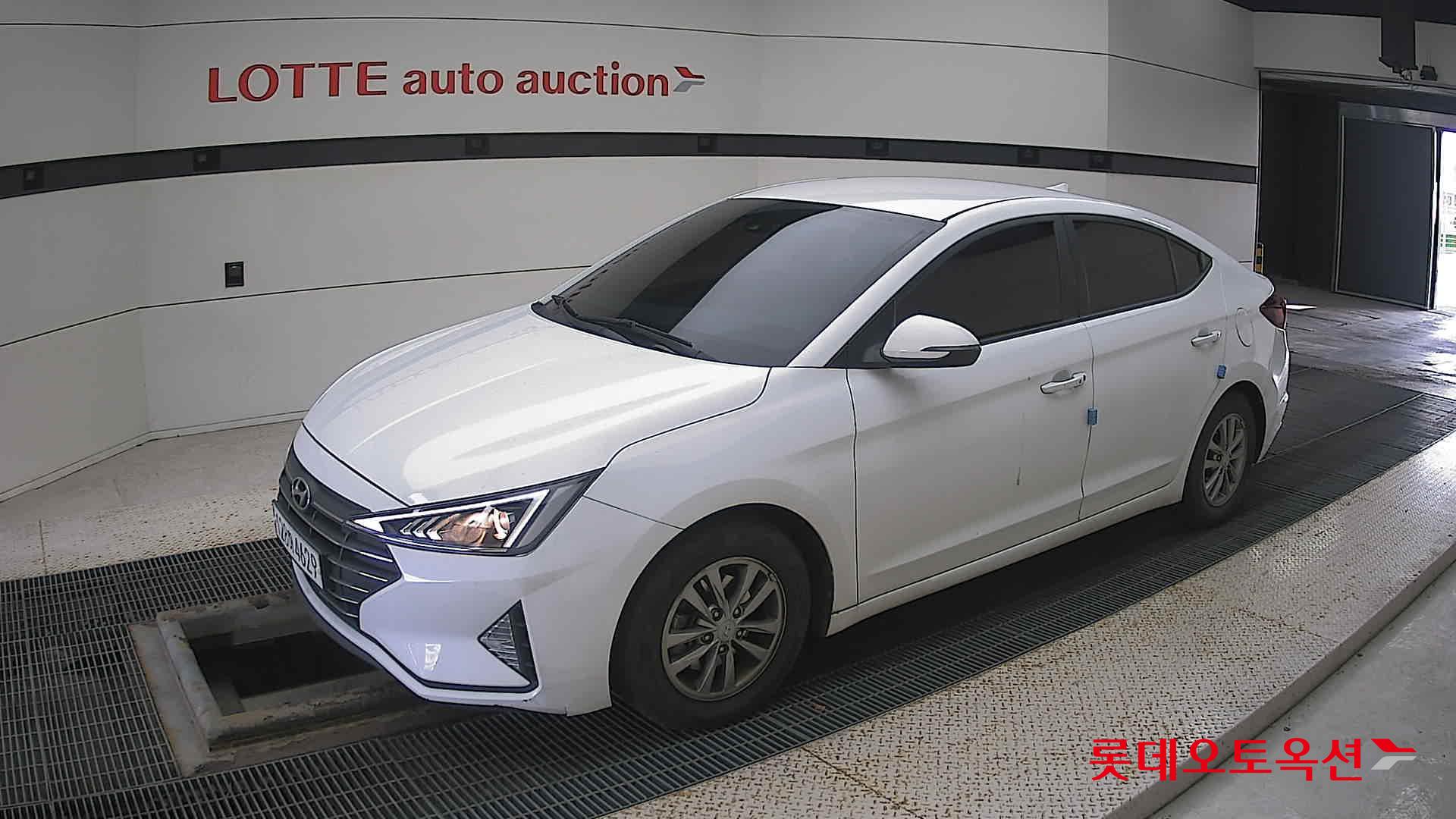Hyundai Avante id 3436619 из Кореи 13