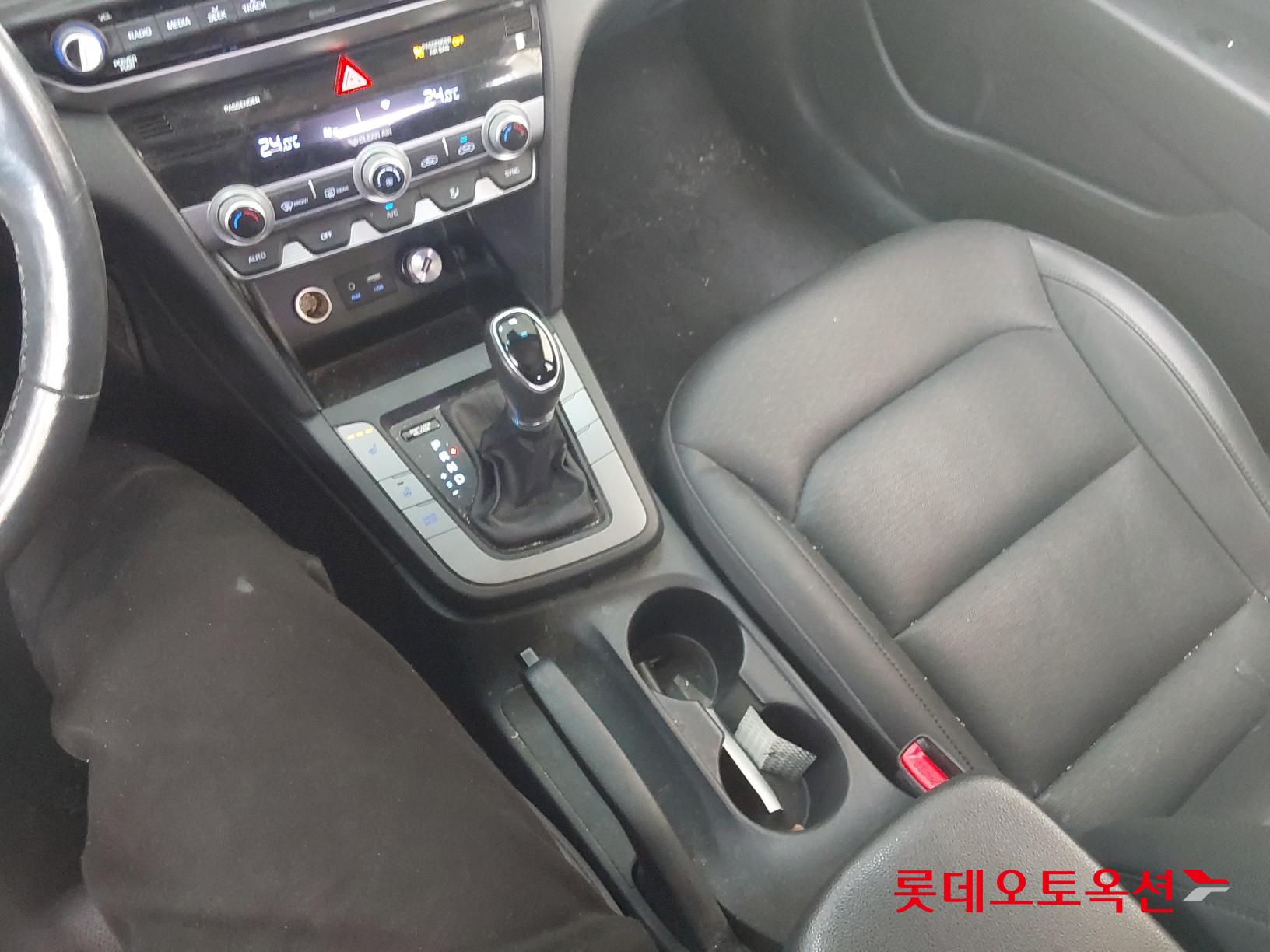 Hyundai Avante id 3436619 из Кореи 33