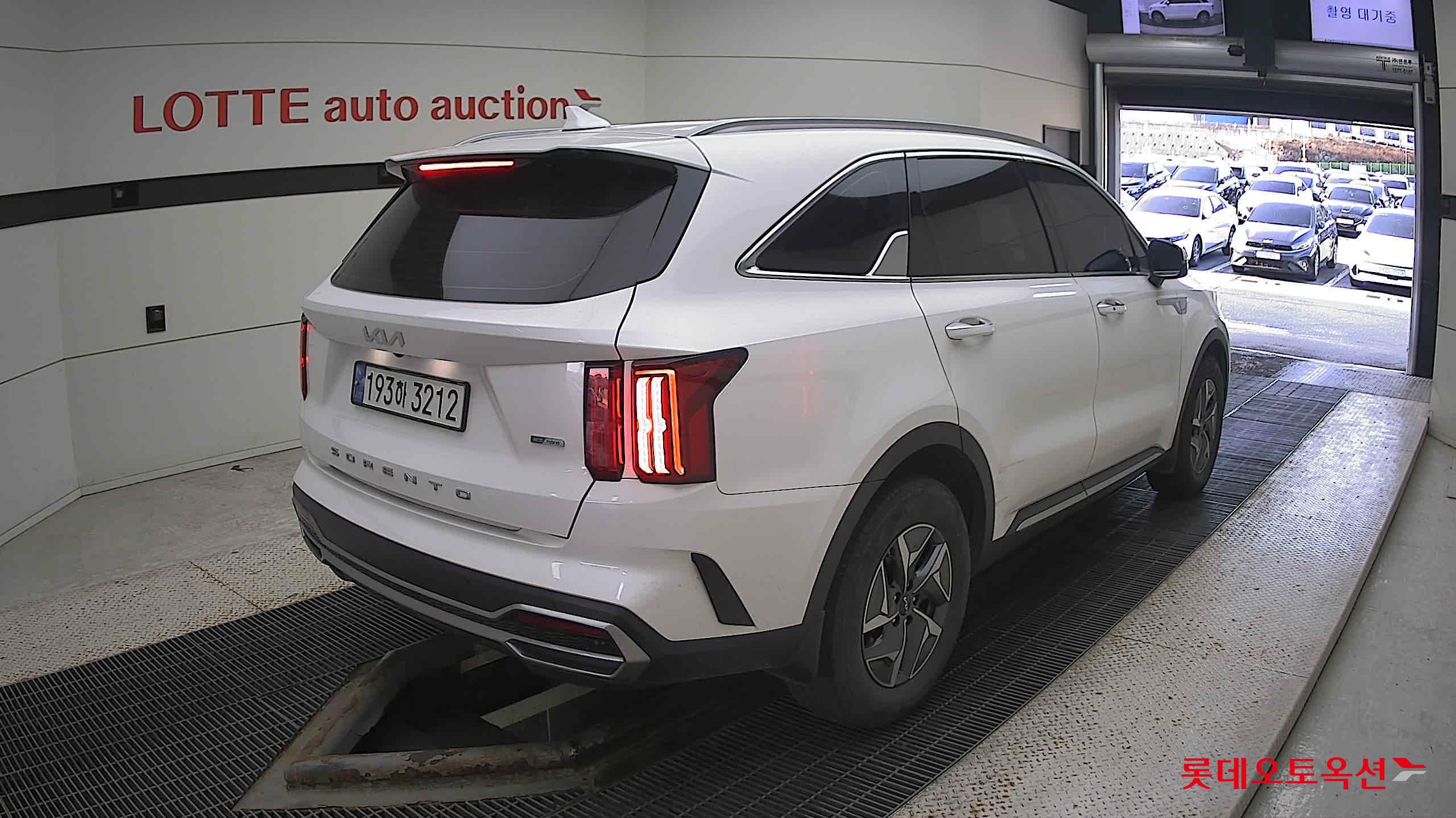 Kia Sorento Hybrid 2022 Snow White Pearl (optional) из Кореи, фото 4