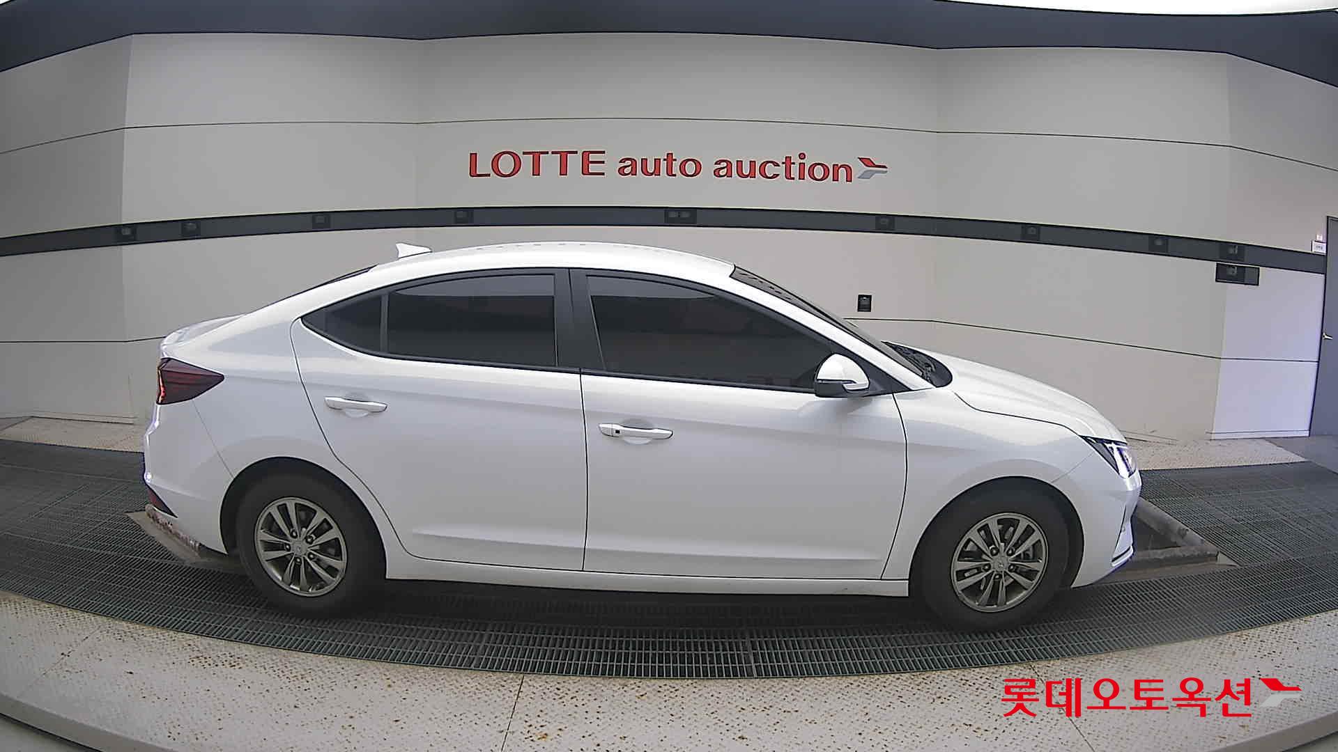 Hyundai Avante 2020 Polar White из Кореи, фото 3