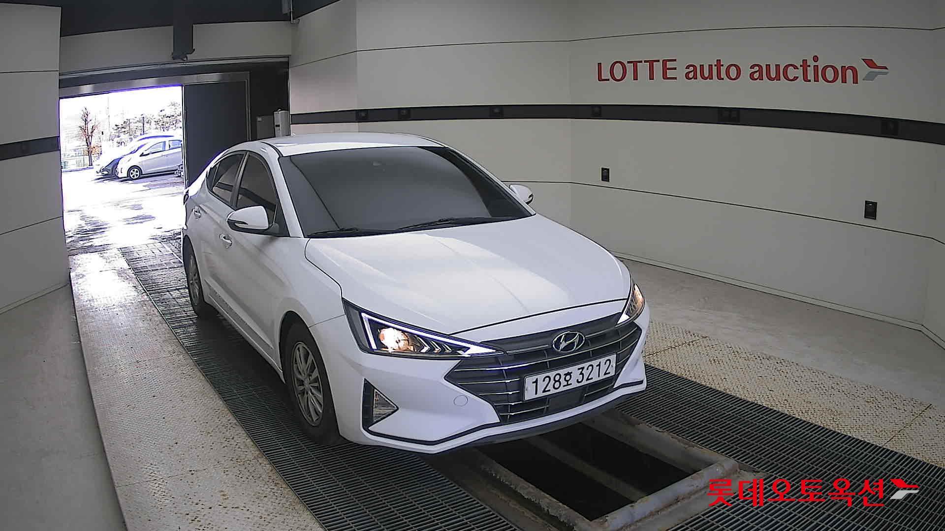 Hyundai Avante id 3436583 из Кореи 15