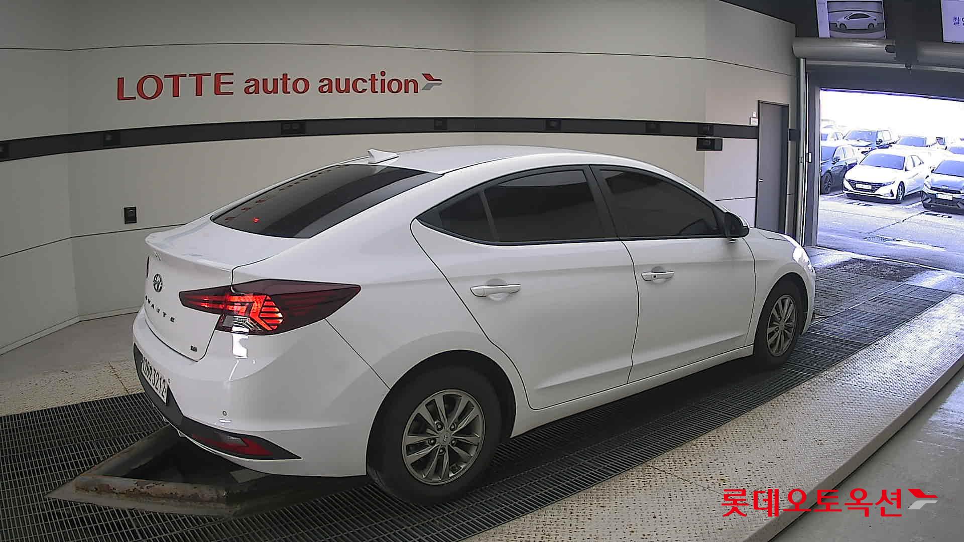 Hyundai Avante id 3436583 из Кореи 19